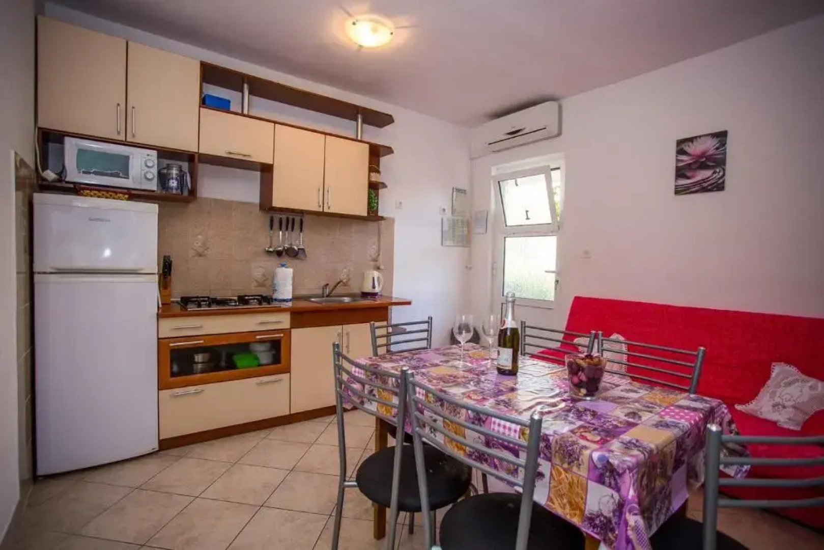 Apartments Mala Karla 1685