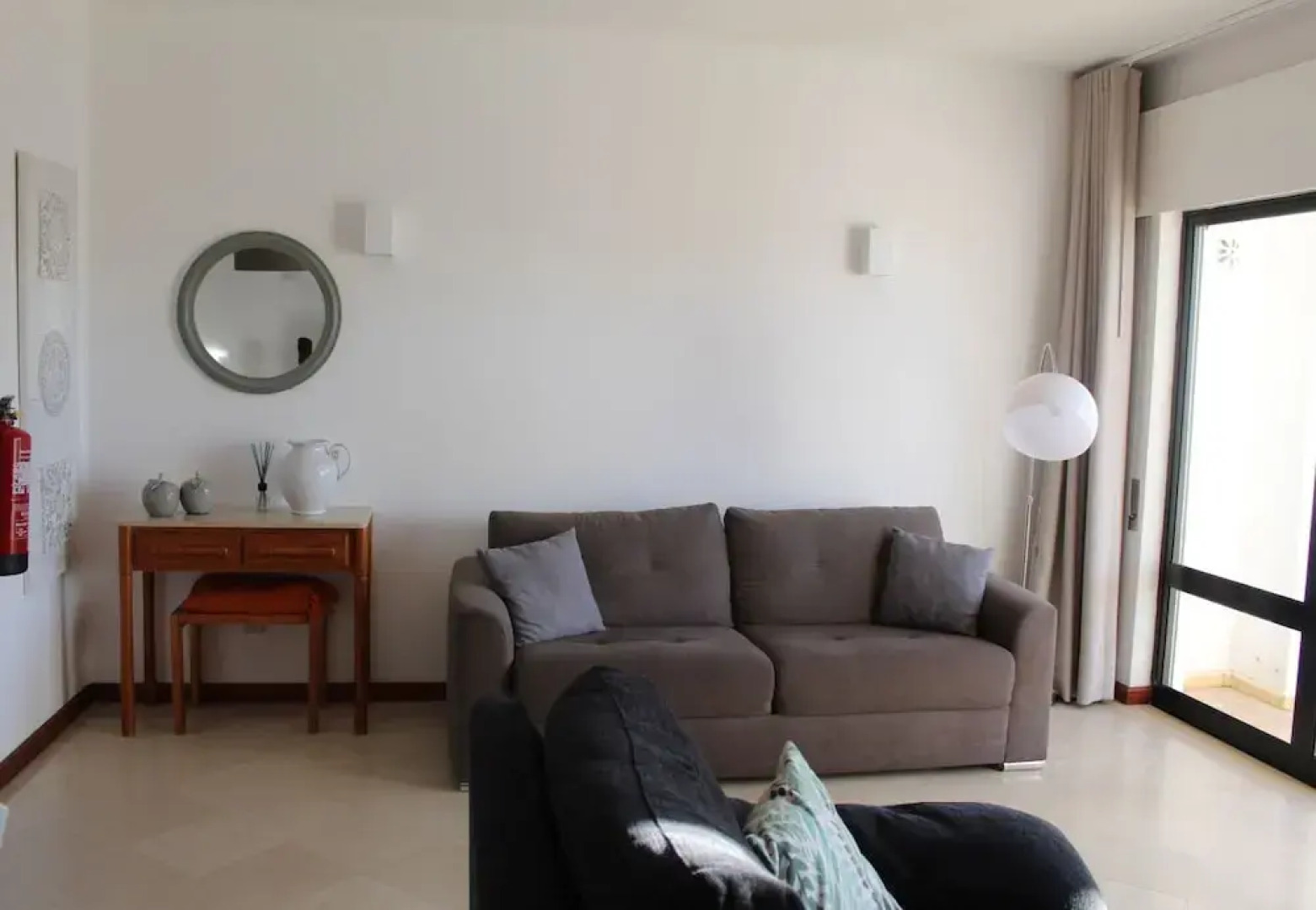 Luxury Villa Gaivota with 2 Balconies