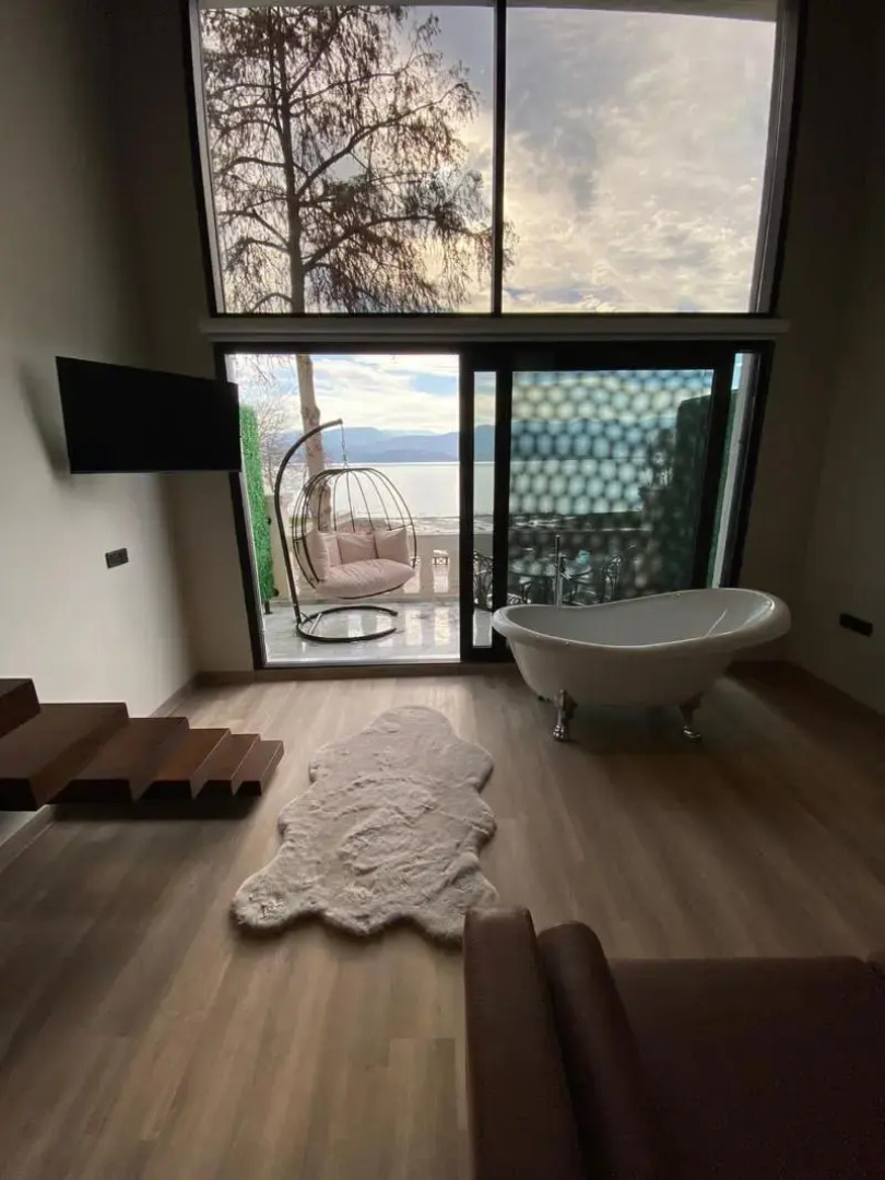 Del Lago Luxury Hotel By Saracoglu