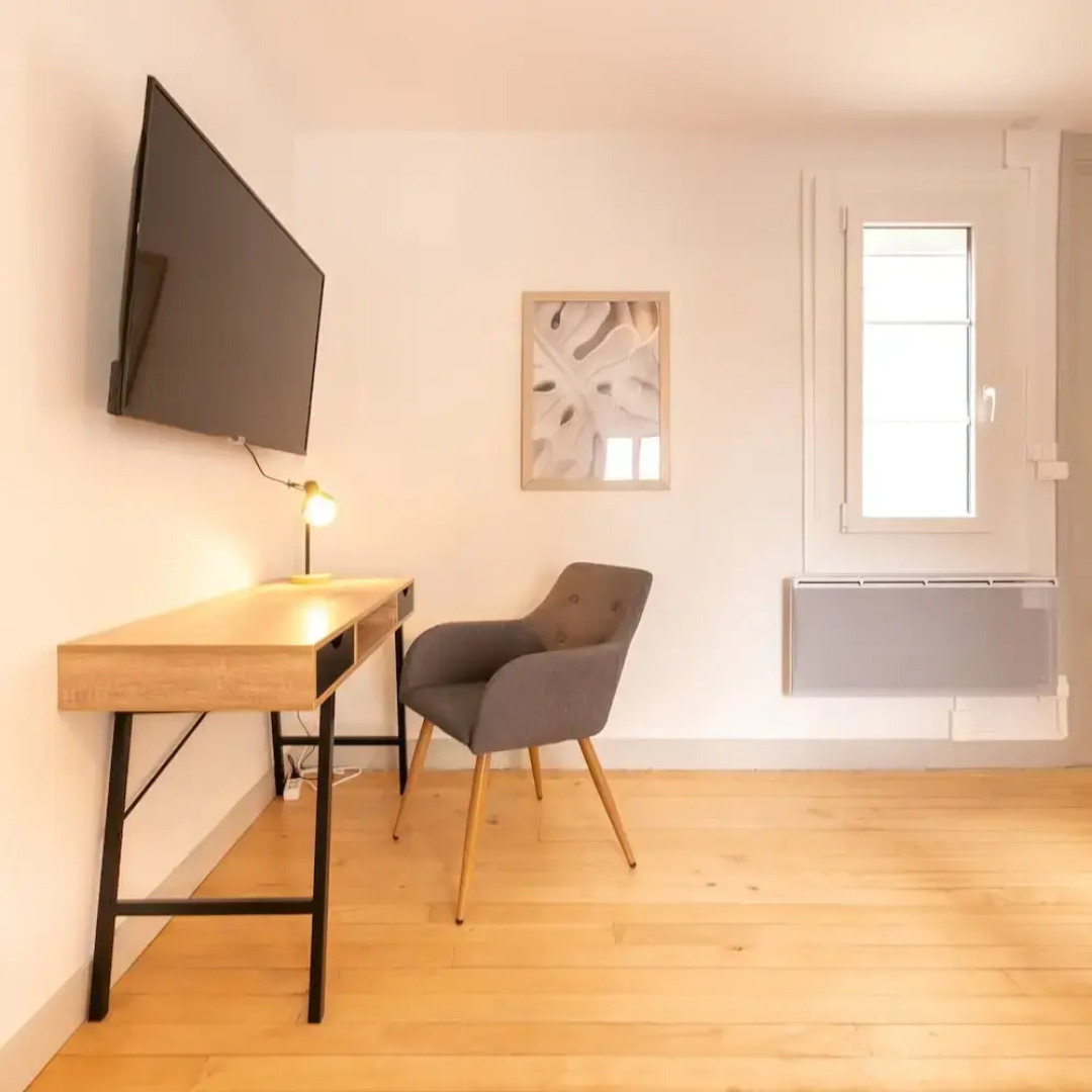 Relax & Recharge: Elegant Home With Sauna