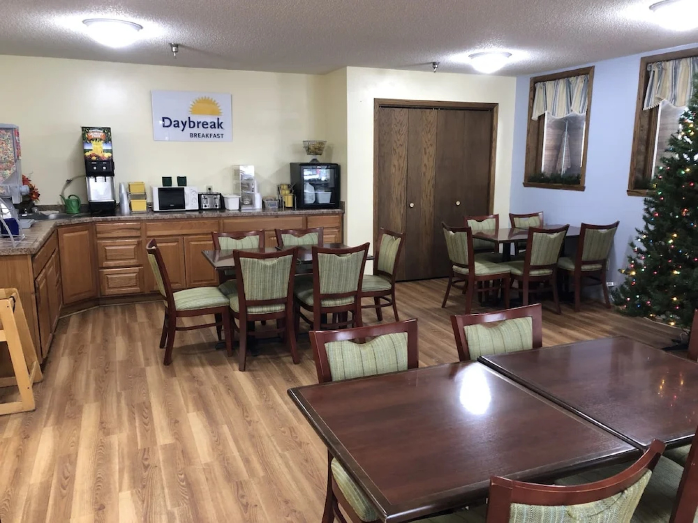 Days Inn Iron Mountain
