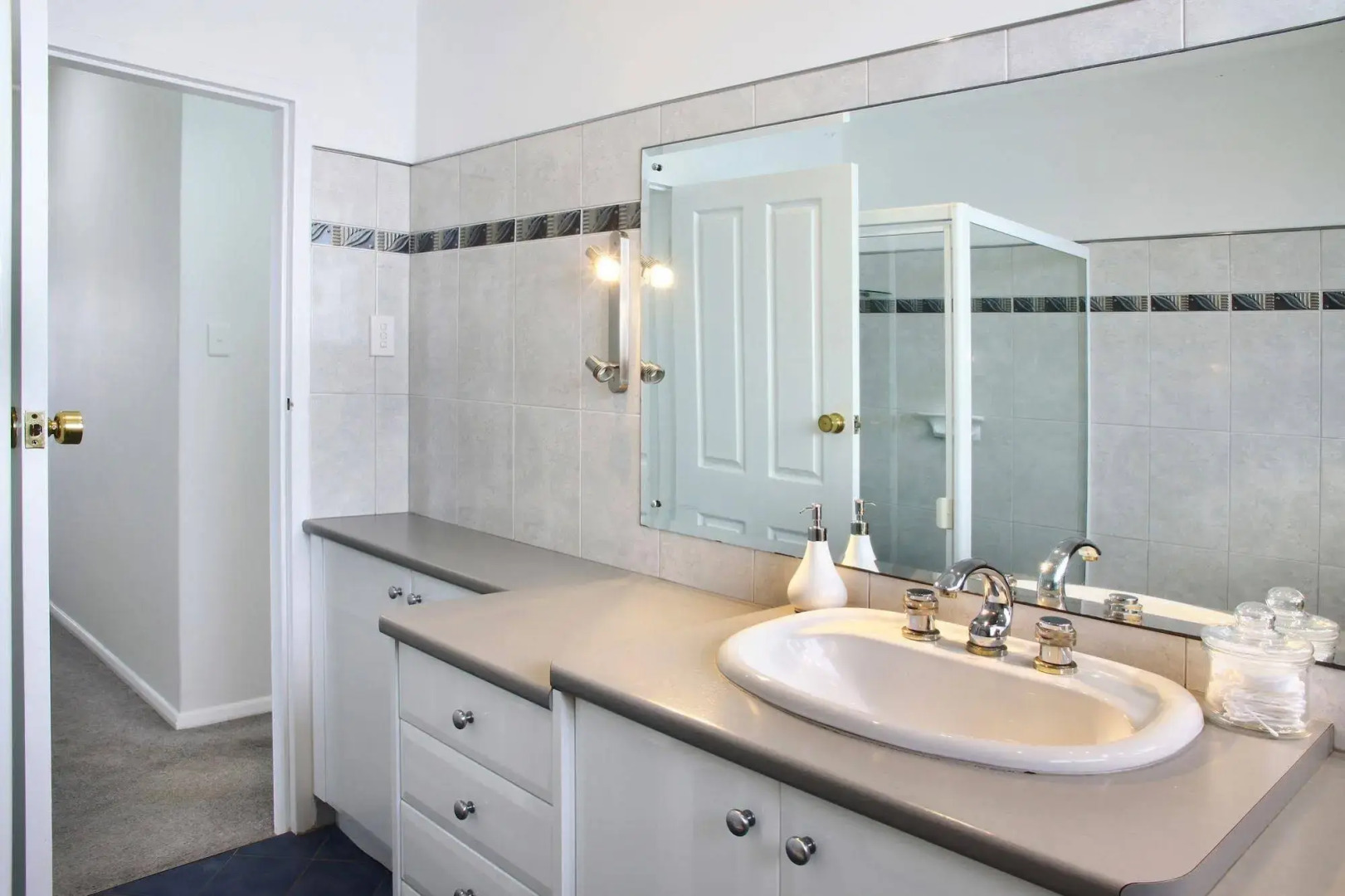 Seaview Sunset Holiday Apartments