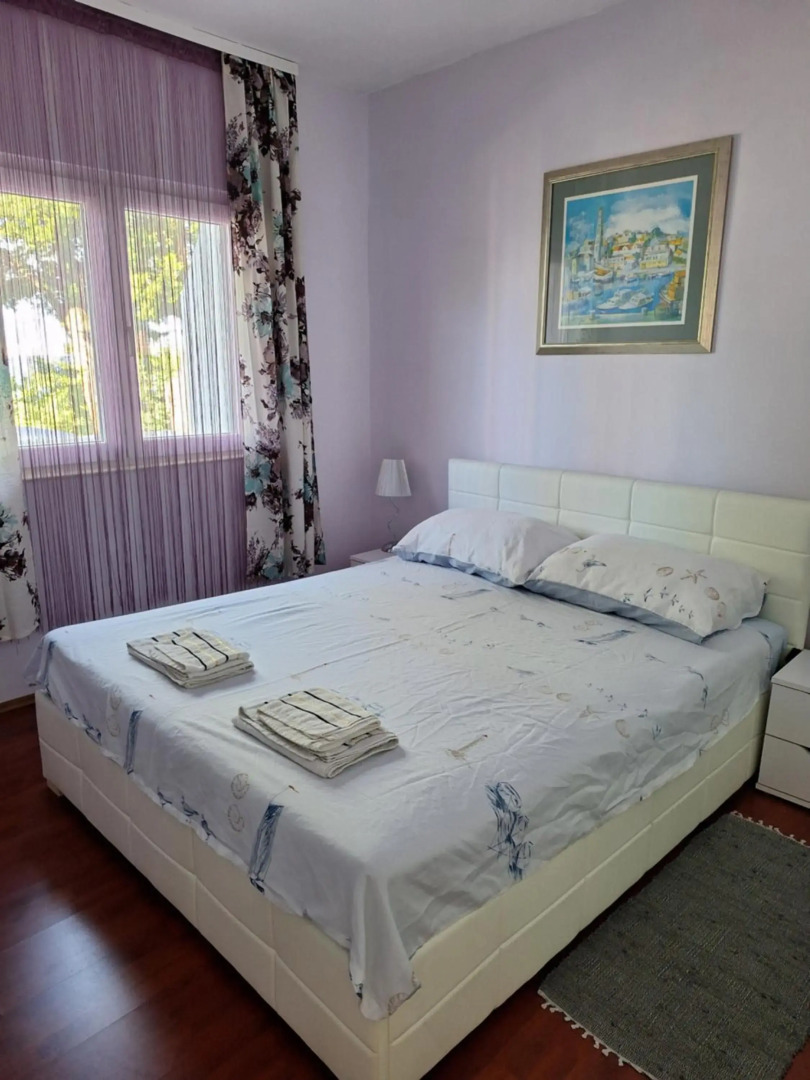 Villa Vesna, 70m from beach