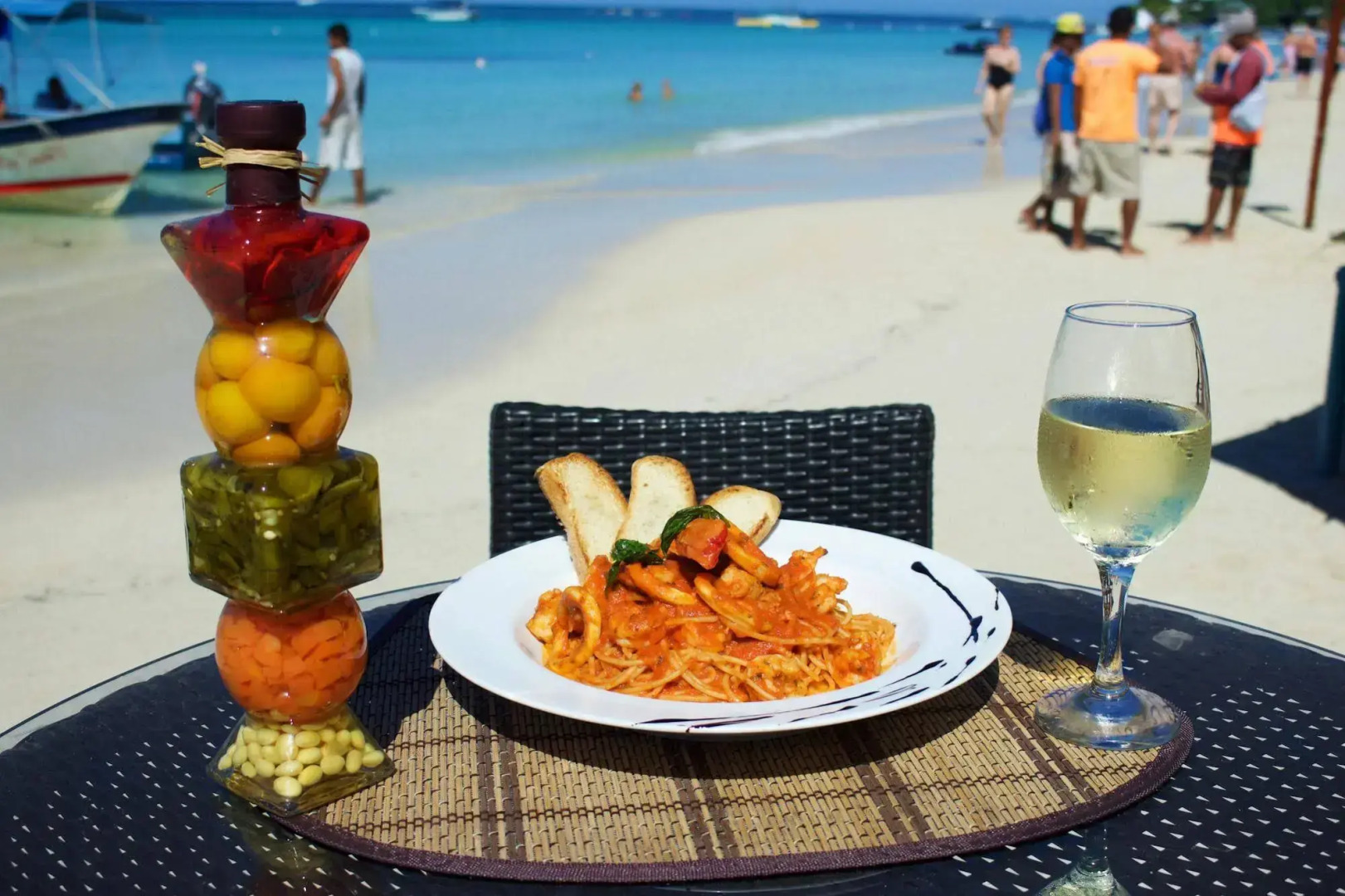 Paradise Beach Hotel & Resort