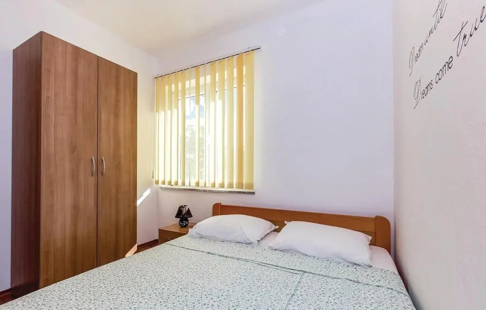 Beautiful Home in Dobrinj With Wifi and 2 Bedrooms