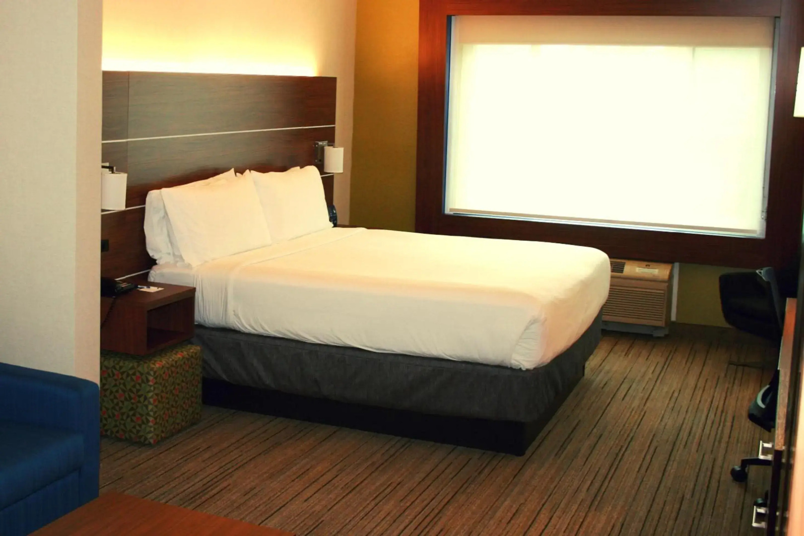 Holiday Inn Express Hotel & Suites Marina - State Beach Area by IHG