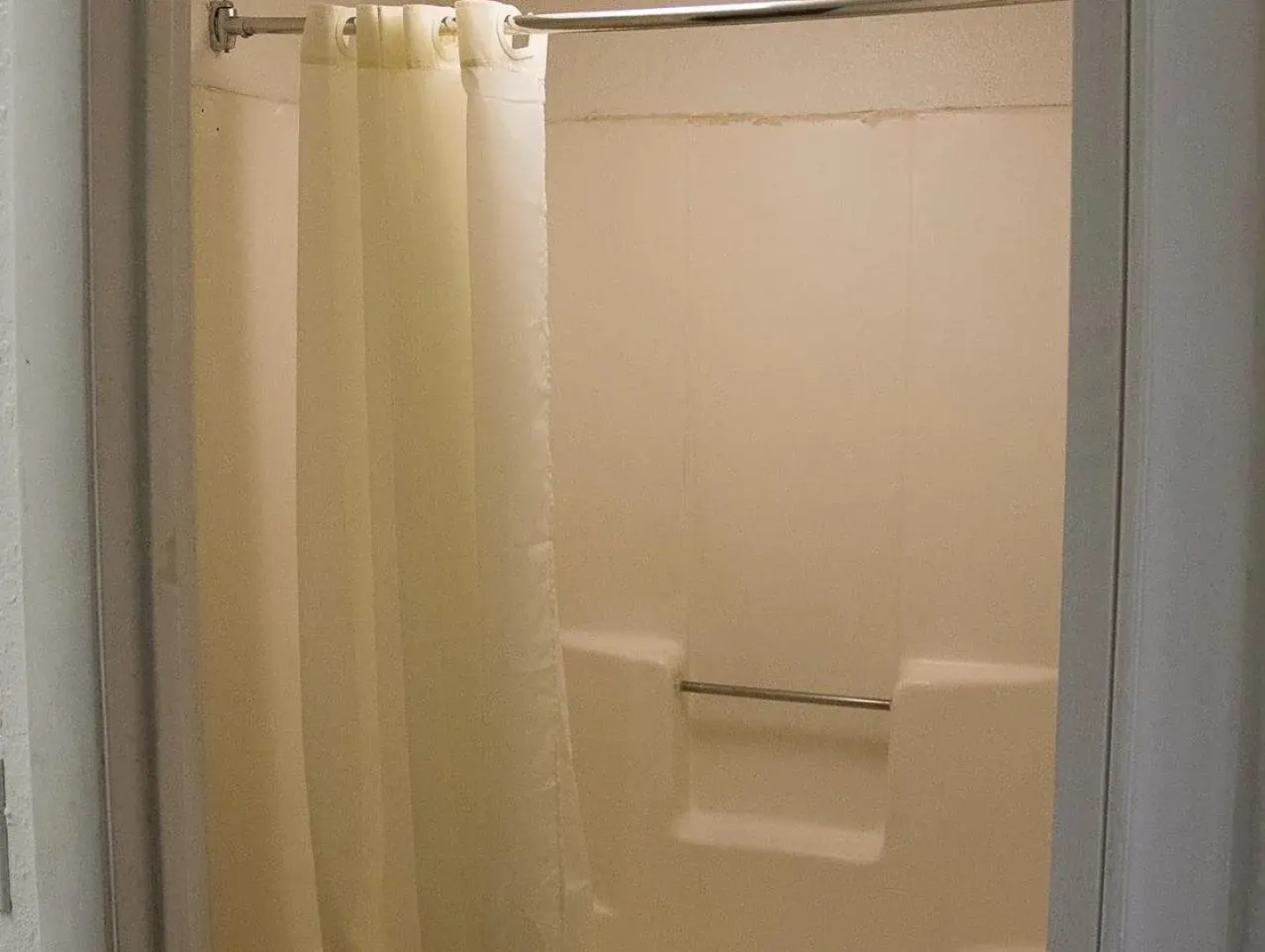 Cocomo Inn and Suites