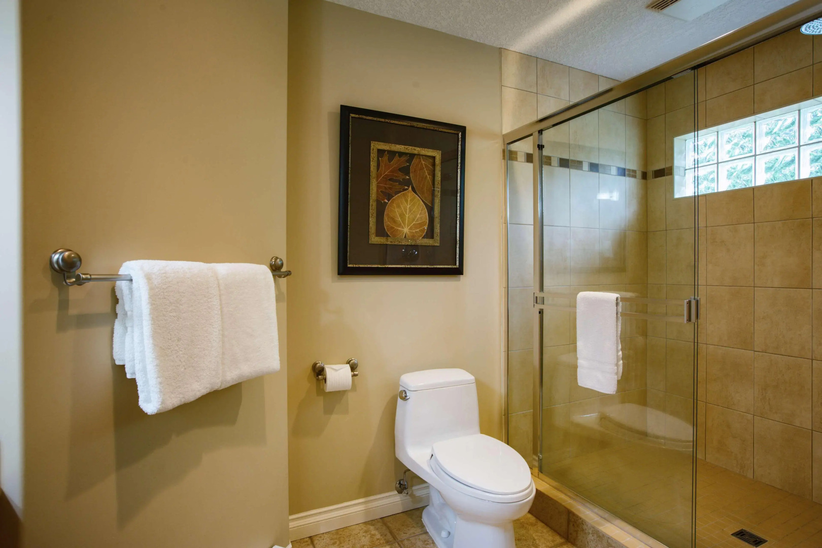 Sunrise Ridge Waterfront Resort