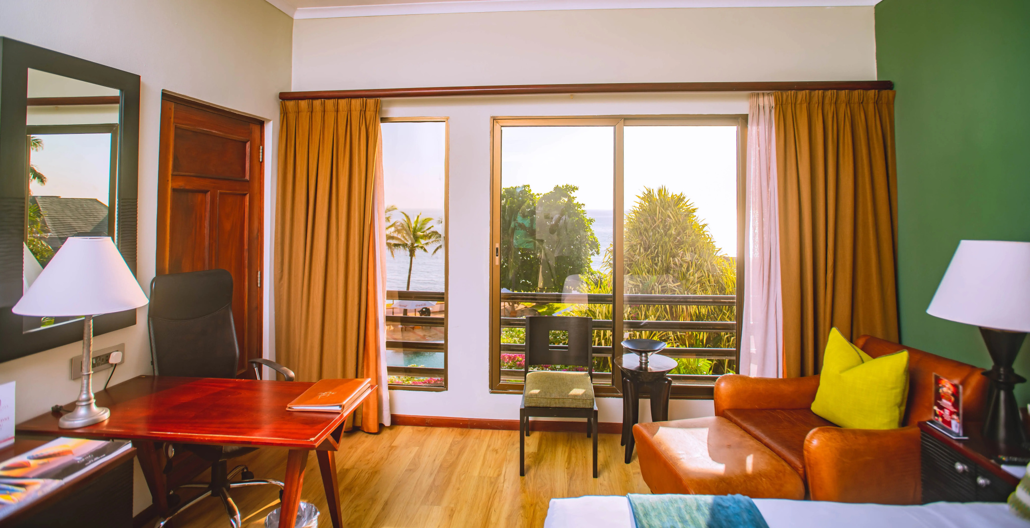 Sea Cliff Hotel