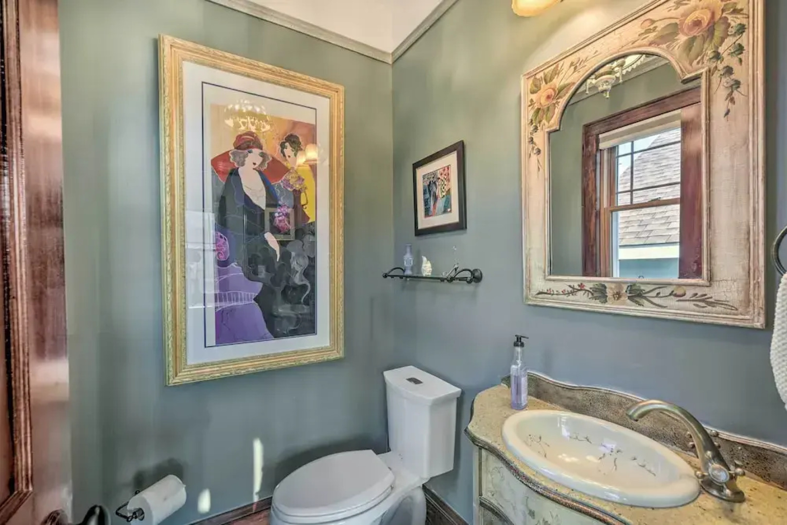 Elegant Superior Getaway < 2 Mi to Downtown!