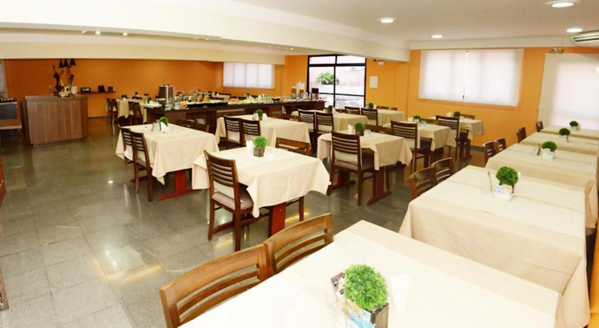 Leon Park Hotel e Convenções