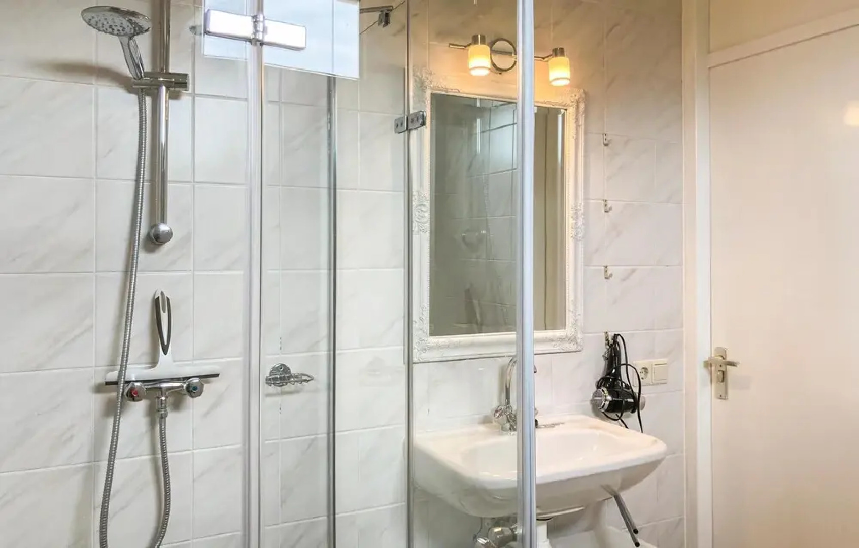 Nice Home in Vlagtwedde With Indoor Swimming Pool, Wifi and 3 Bedrooms