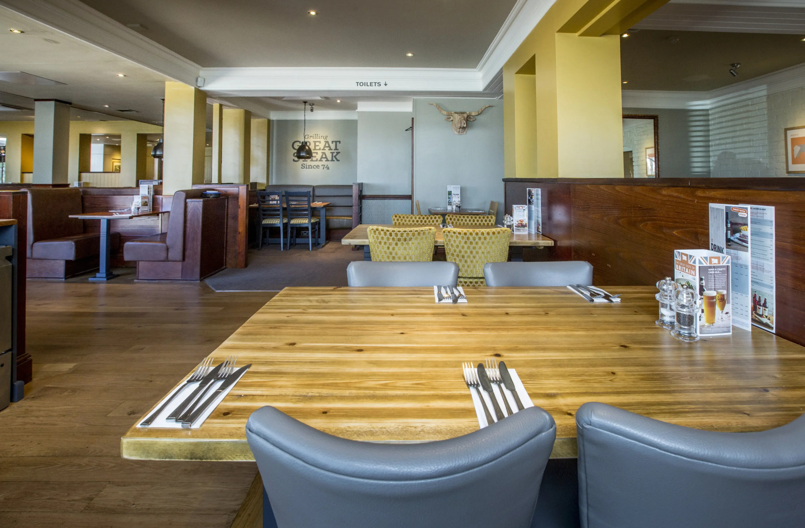 Premier Inn Leeds / Bradford Airport