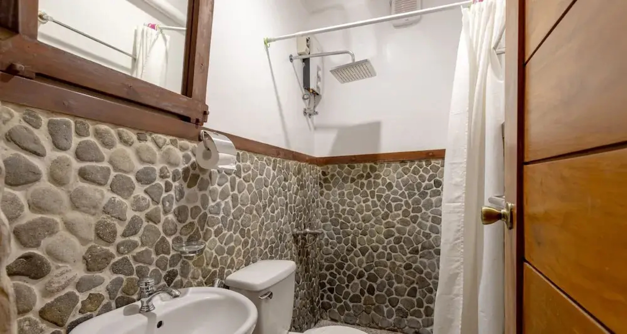 ZEN Rooms Casa Lorenzo Legazpi