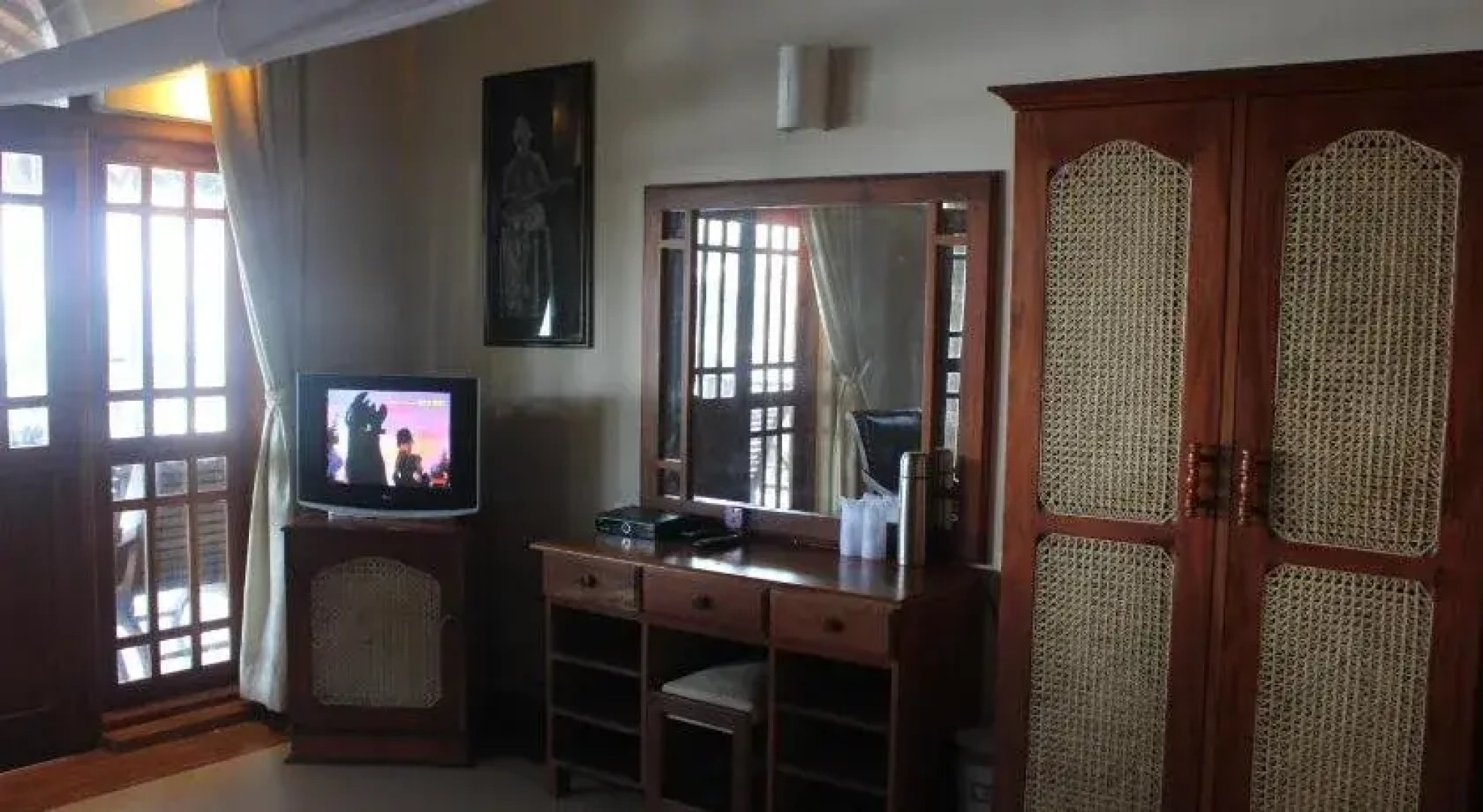 Warahena Beach Hotel