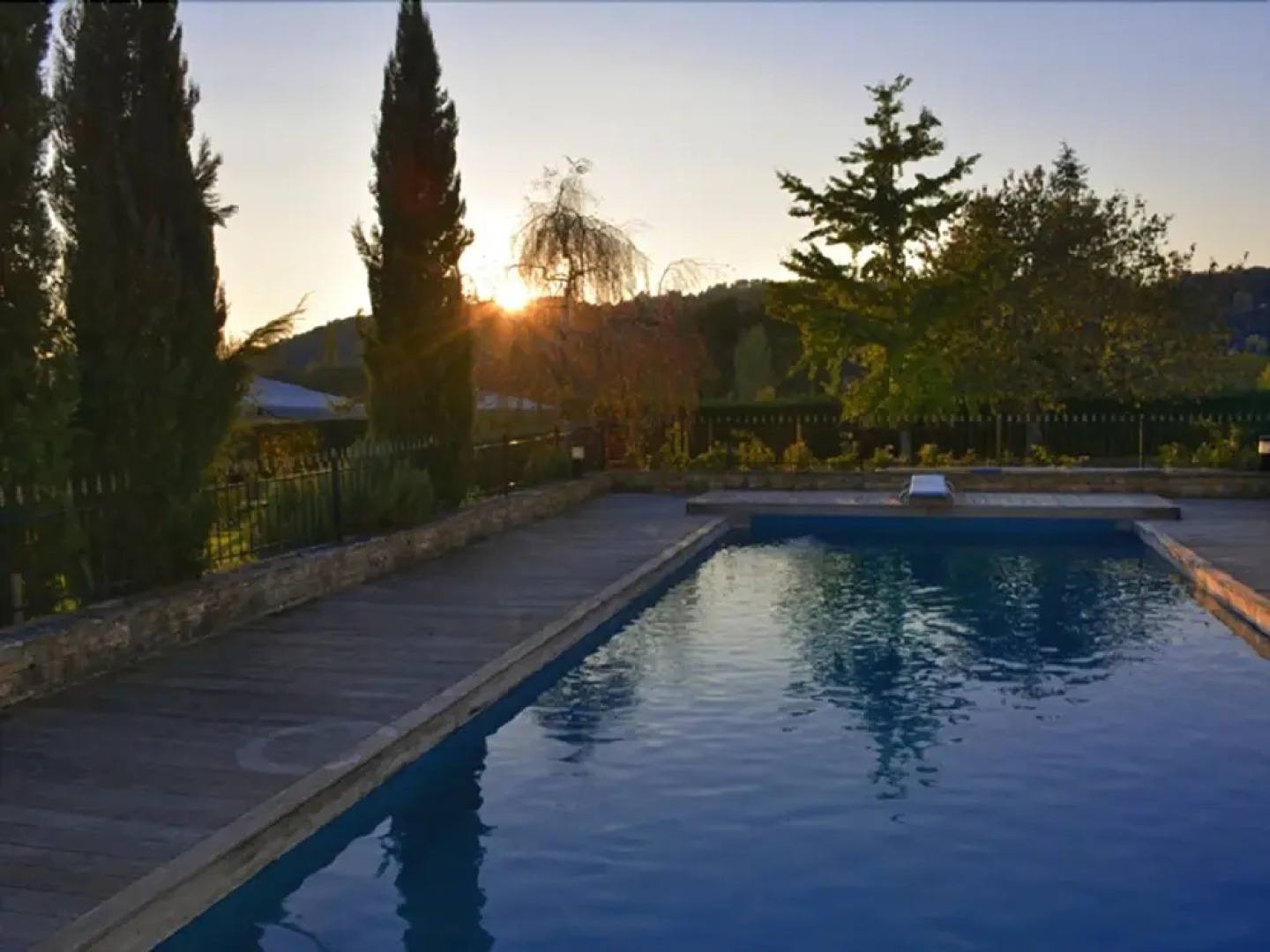Holiday apartments at the courtyard of French château