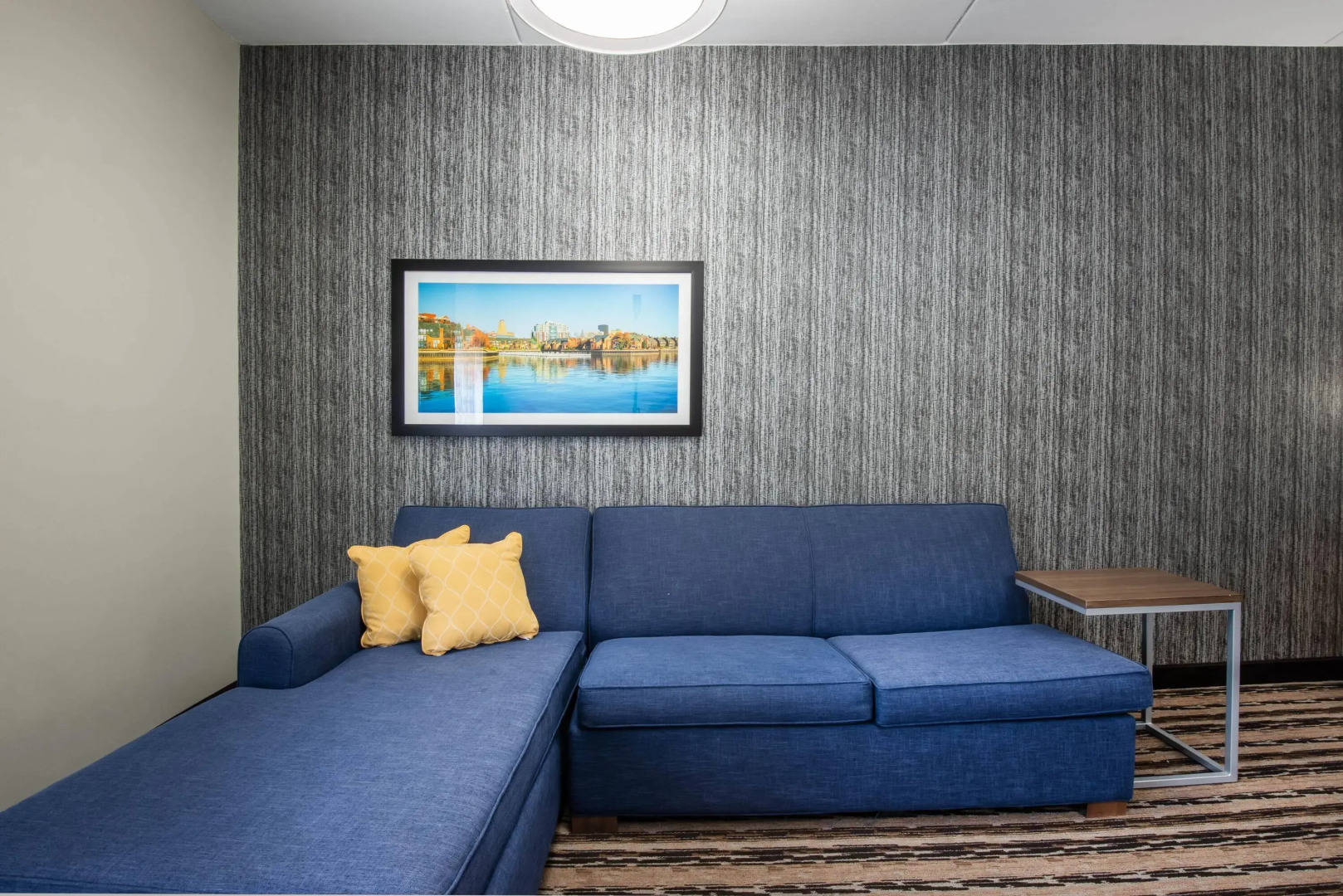 La Quinta Inn & Suites by Wyndham Buffalo Amherst