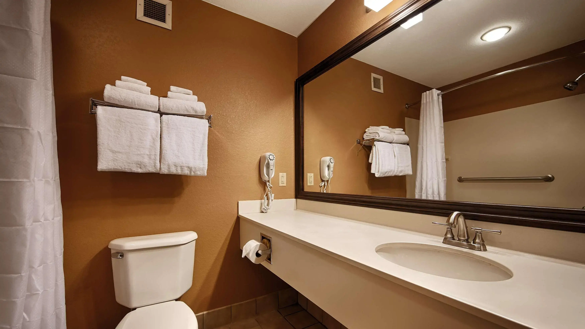 Best Western Plus Brandywine Inn & Suites
