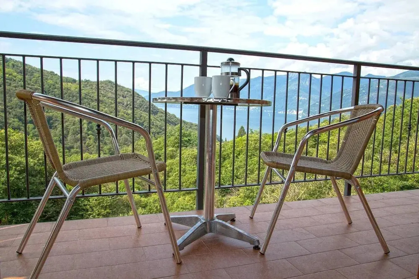 Stunning Italian Lakes Villa With Lake Views, Bbq, Wifi, Wii Games Console