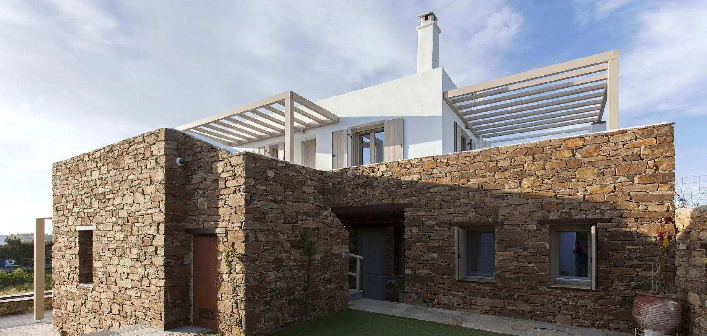White Tinos Luxury Suites
