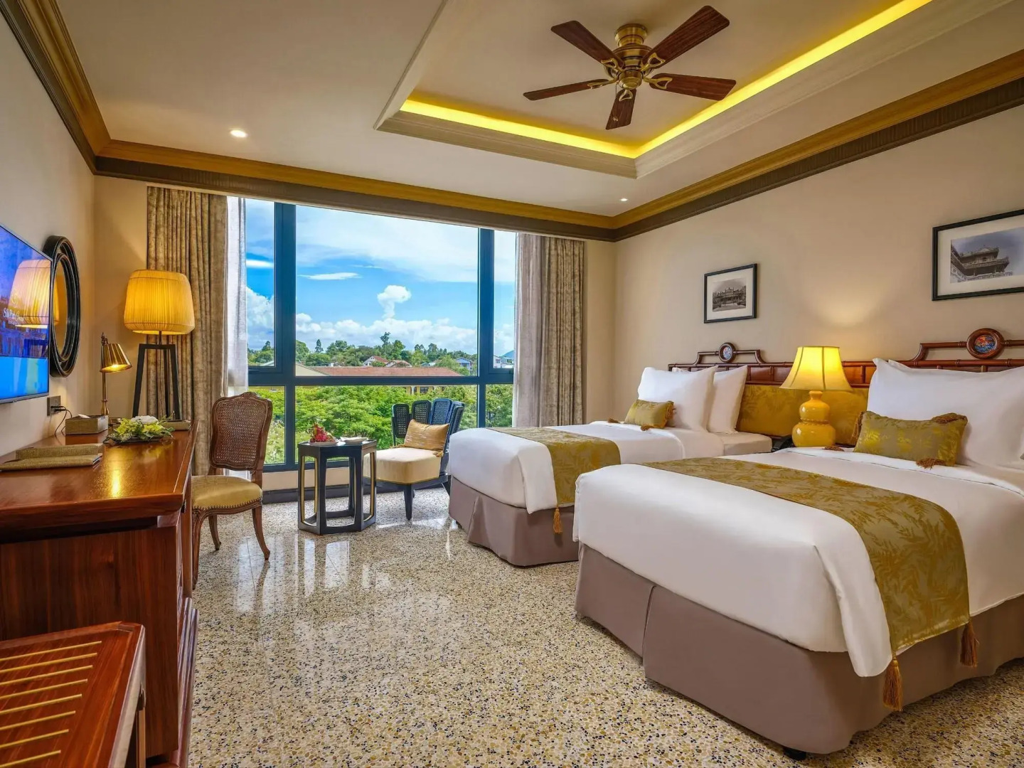 Silk Path Grand Hue Hotel