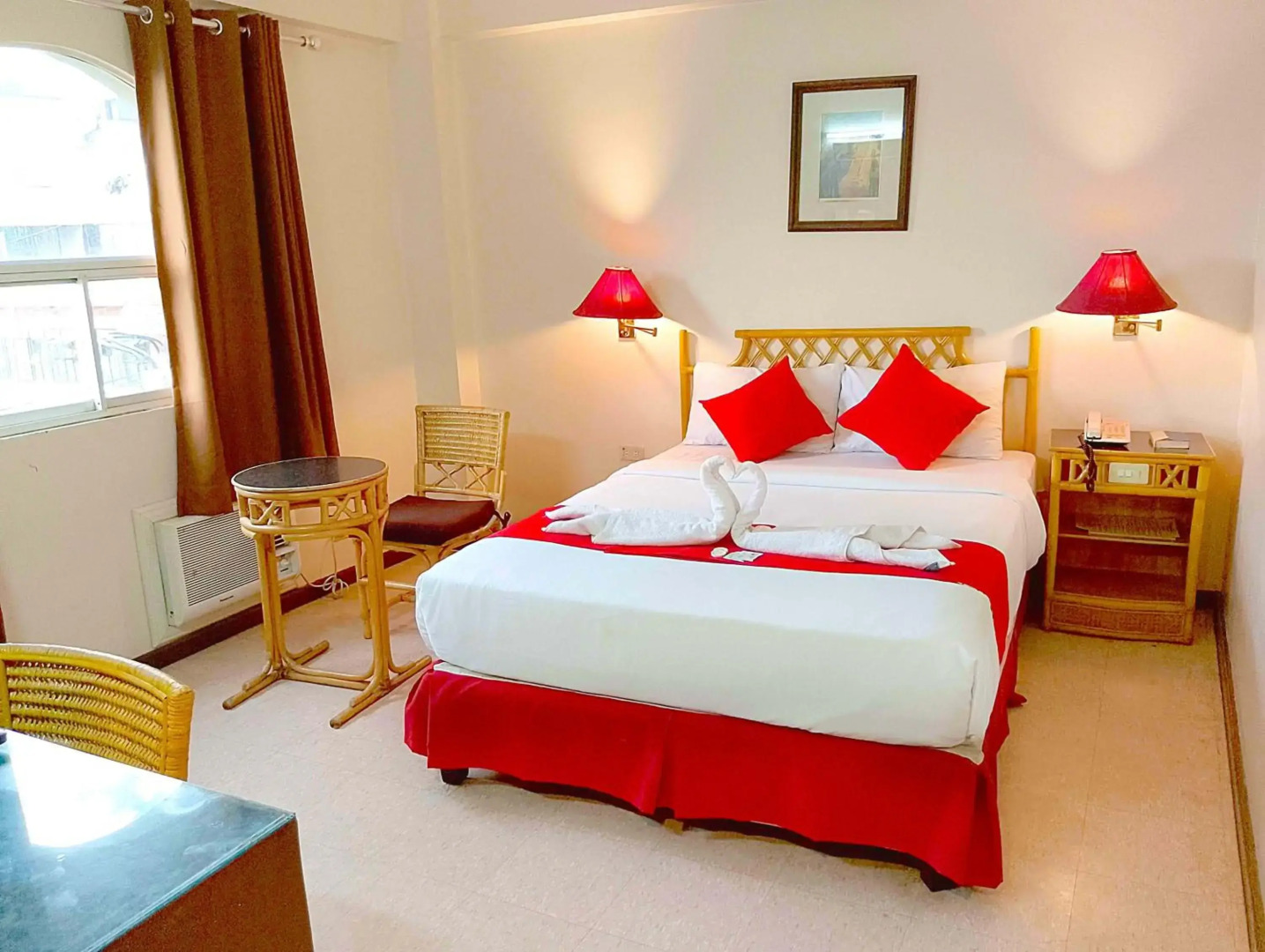 OYO 414 Humberto's Hotel