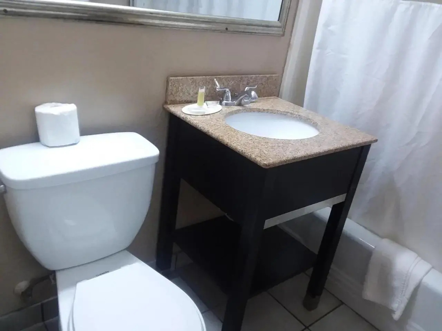 Howard Johnson Express Inn - Lake Charles