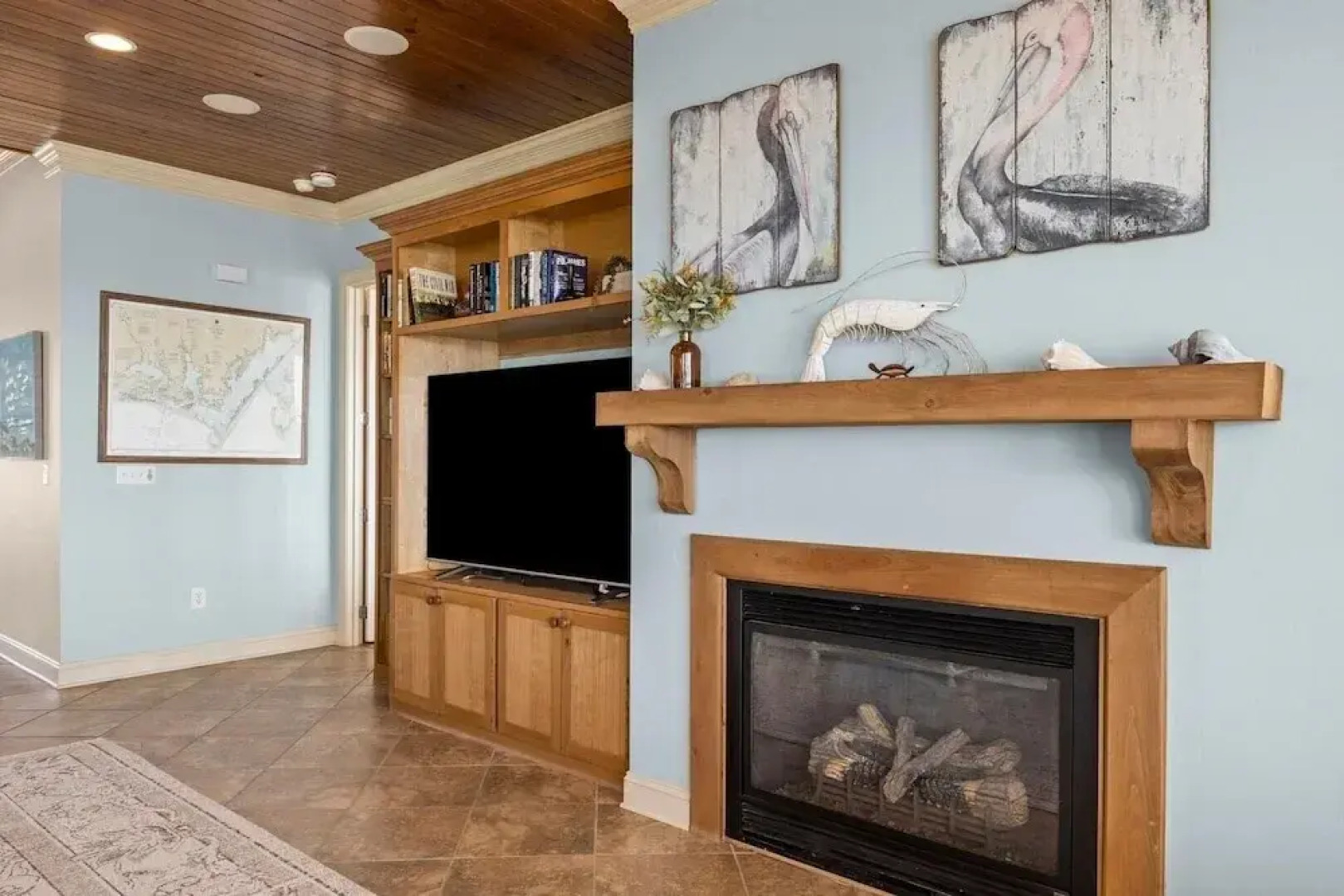 The Island House 5 Bedroom Home by RedAwning