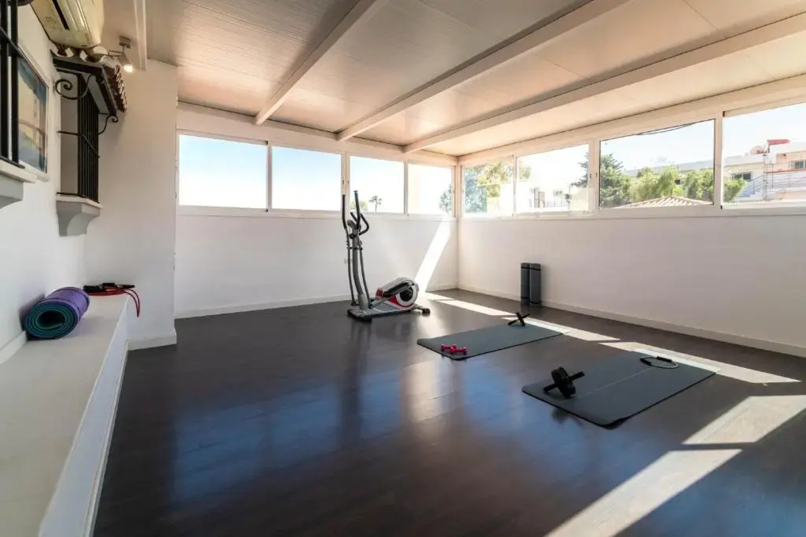 N&A Velázquez 5BDR Independent Villa