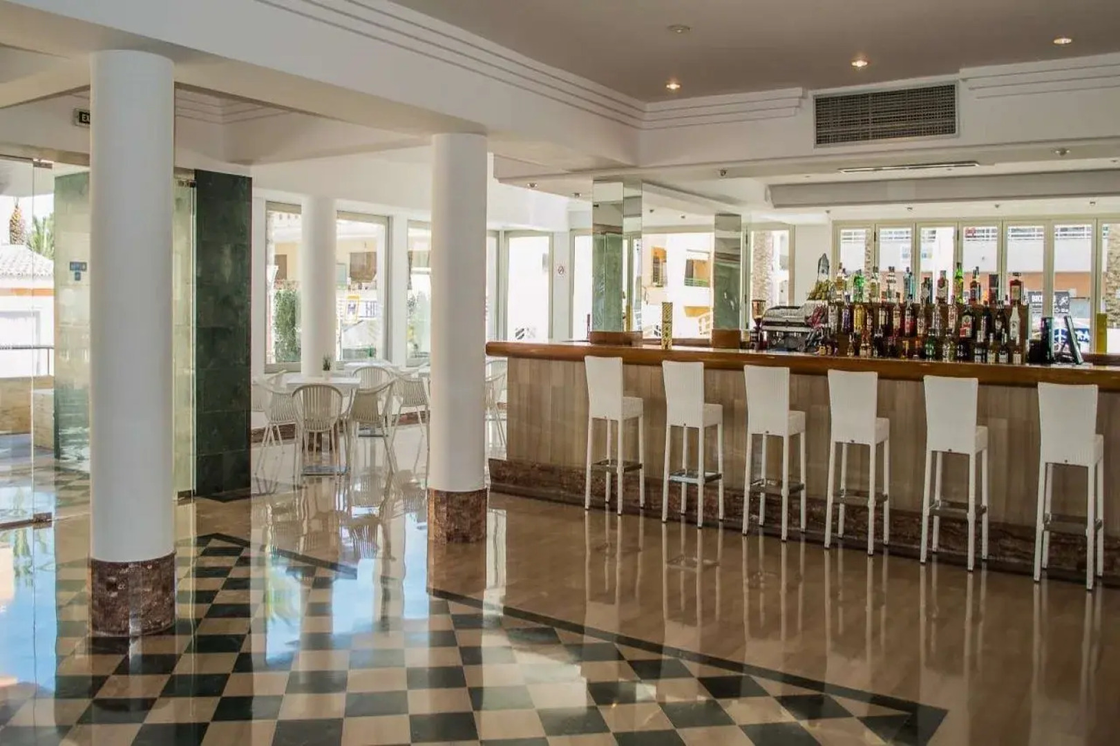 BQ Sarah Hotel - Adults Only