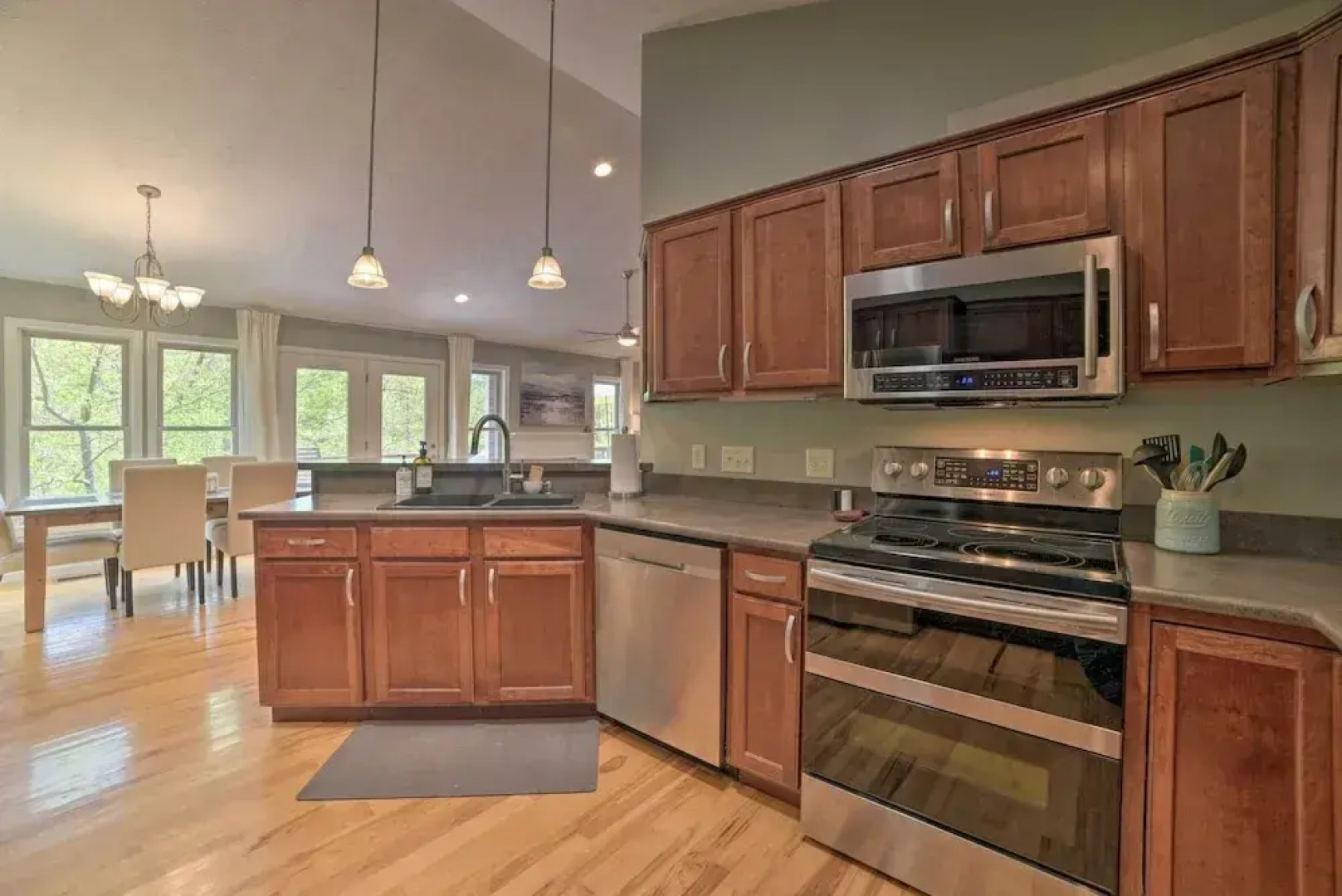 Massanutten Family Retreat: Ski, Golf, & Hike!