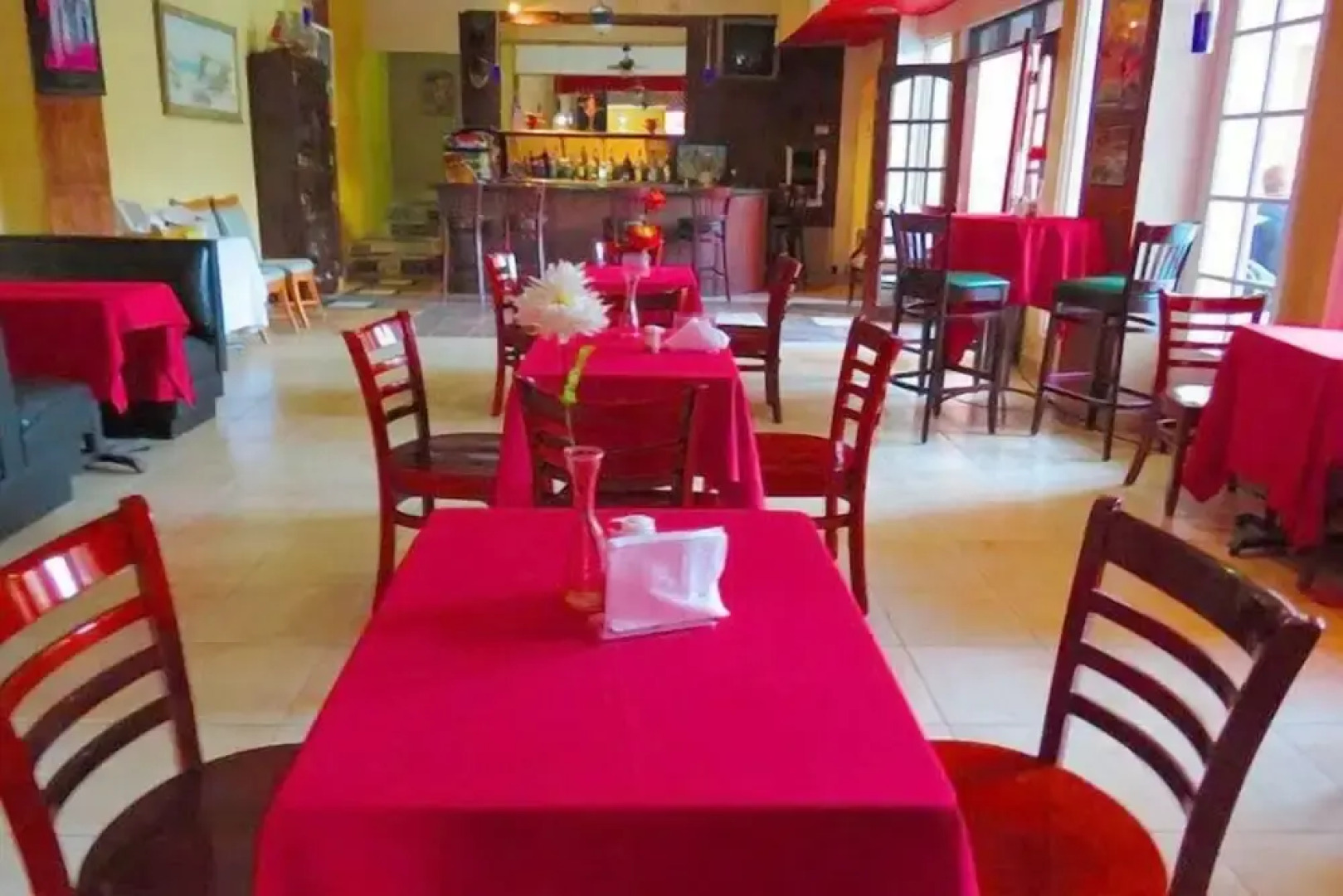 Art-Deco Beach Hotel