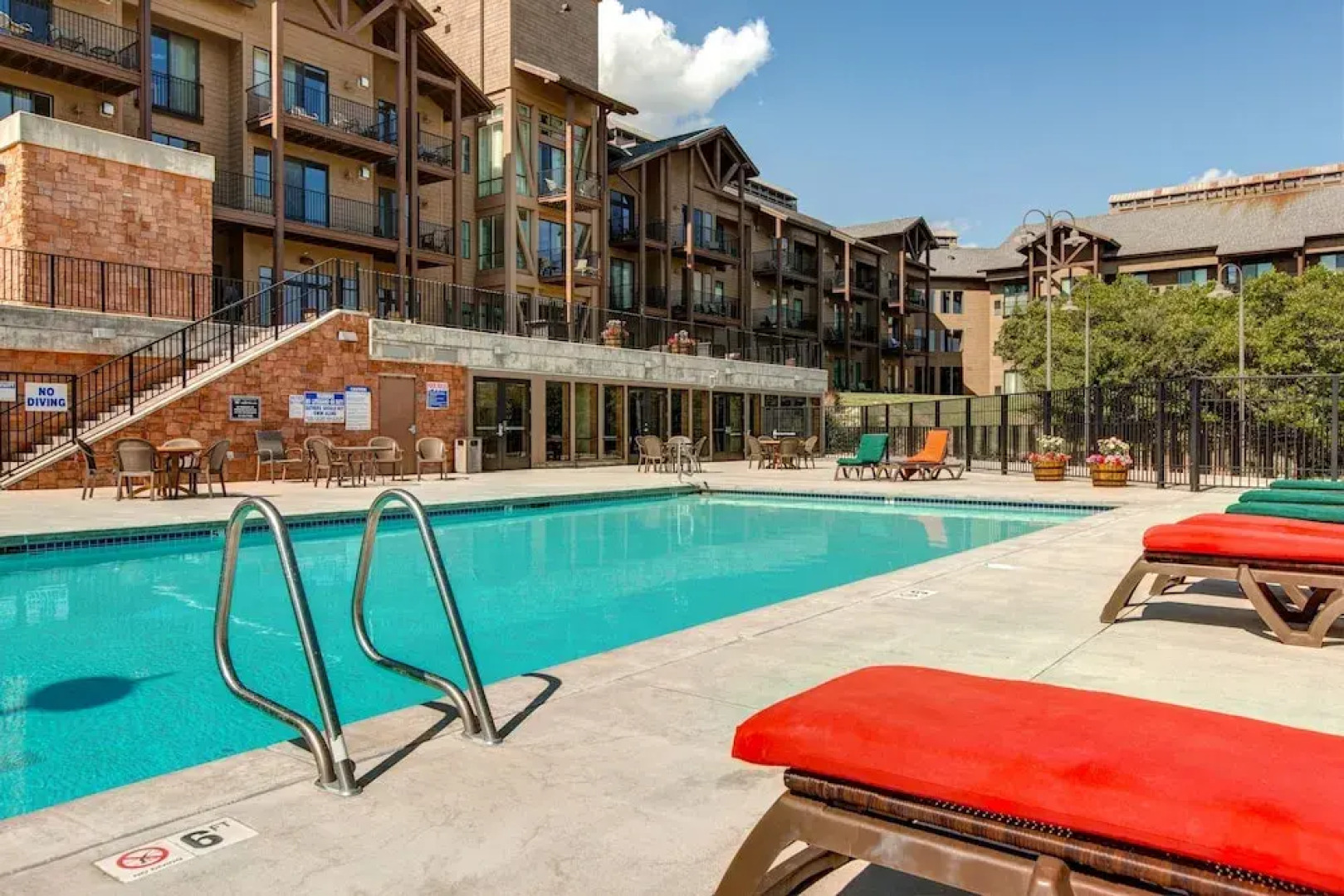 Near Gondola! Cozy Ski W/ Resort Amenities 1 Bedroom Condo