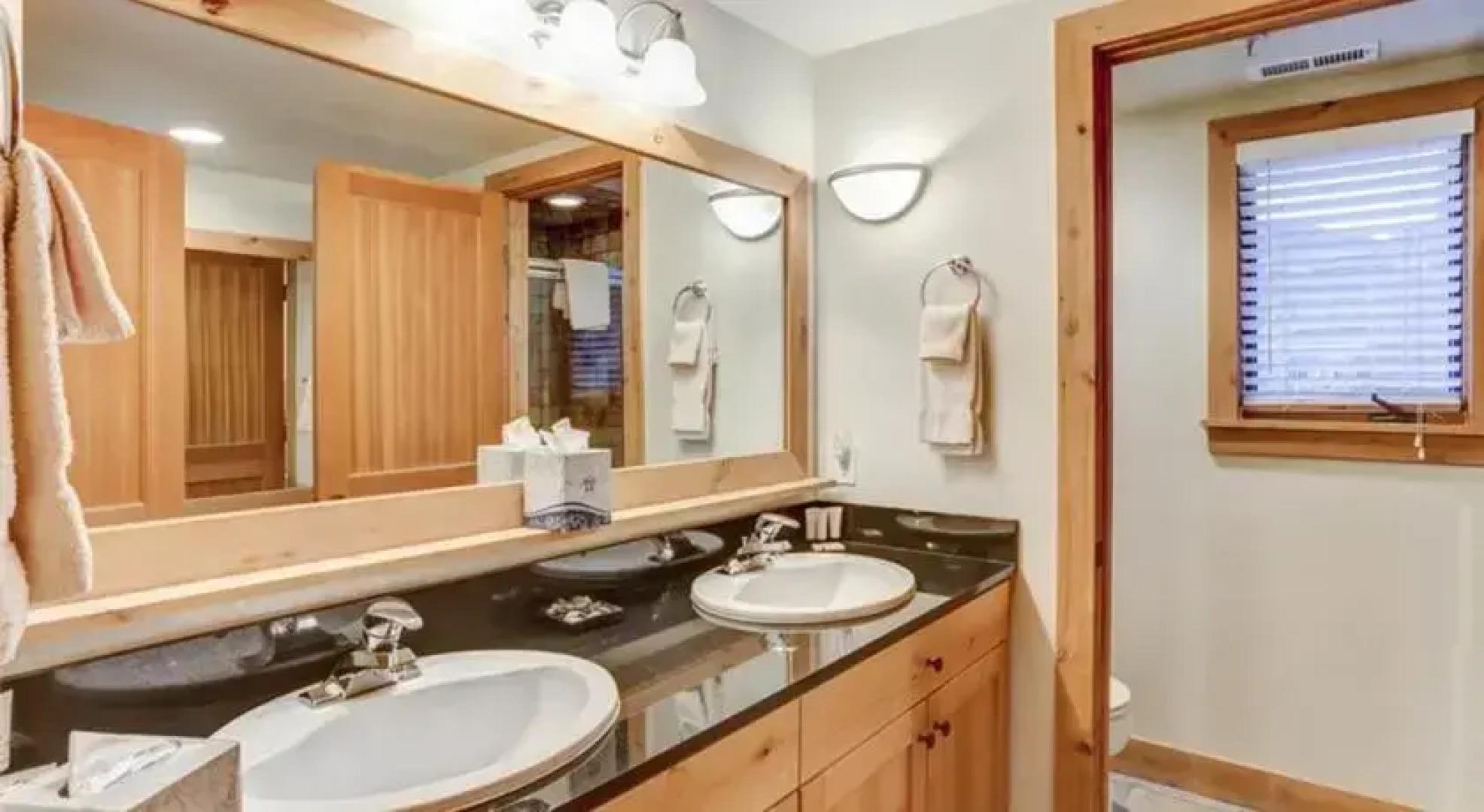 RedAwning Portico #14