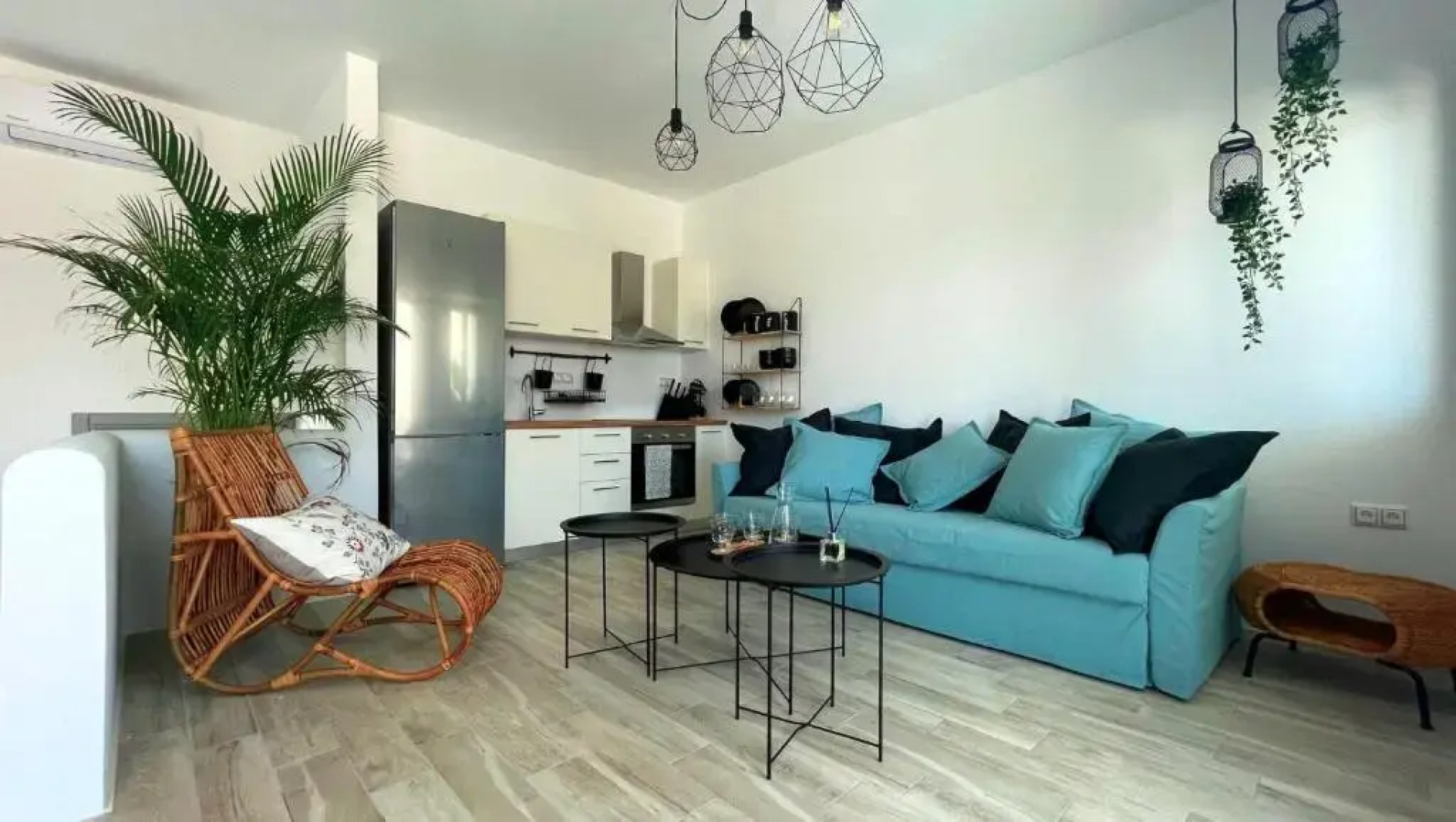 The Nine Graces - Agios Prokopios Beach Villas with Private Swimming Pools