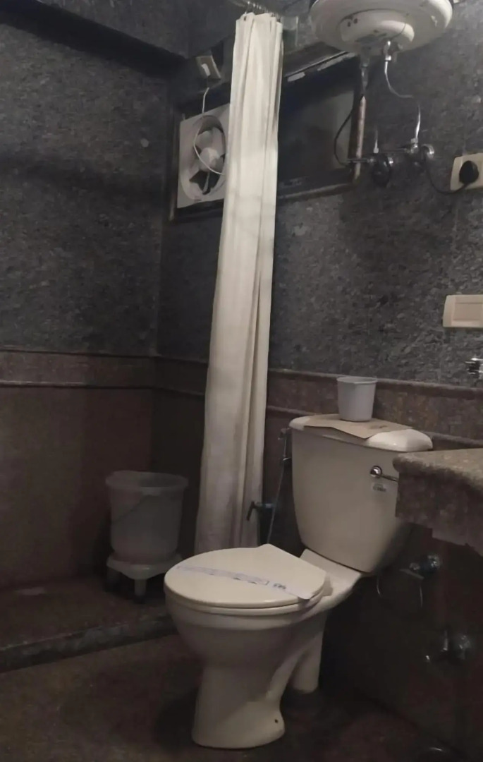 Hotel Shilton by Royal Collection