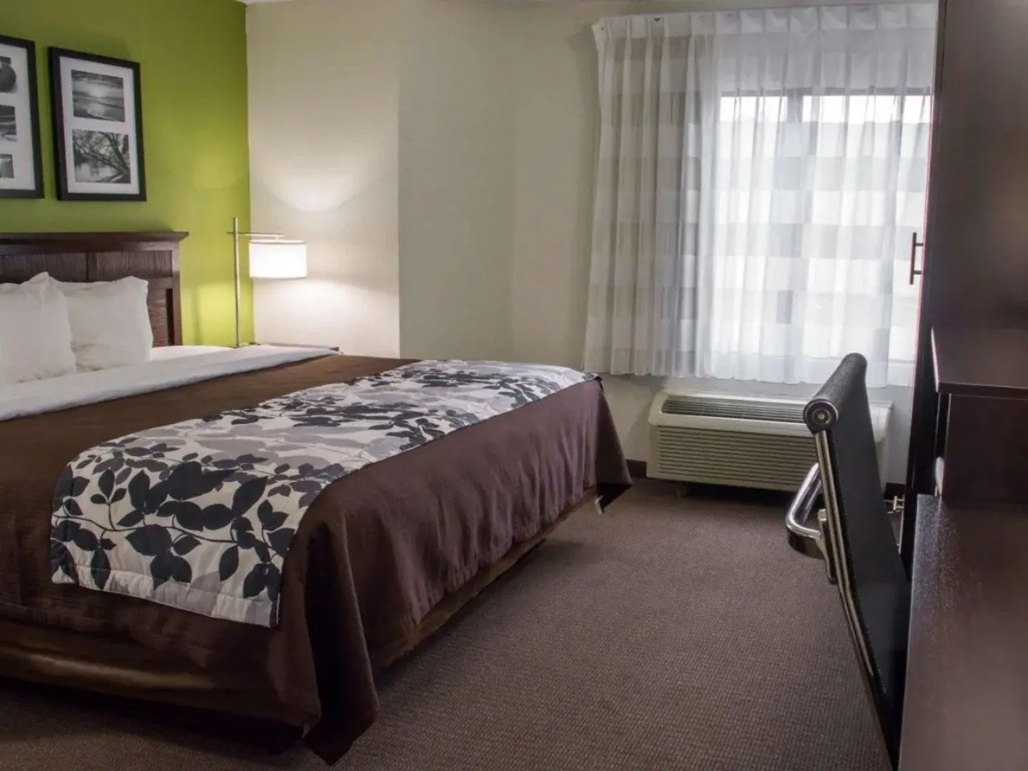 Country Inn & Suites by Radisson, Roanoke Rapids, NC