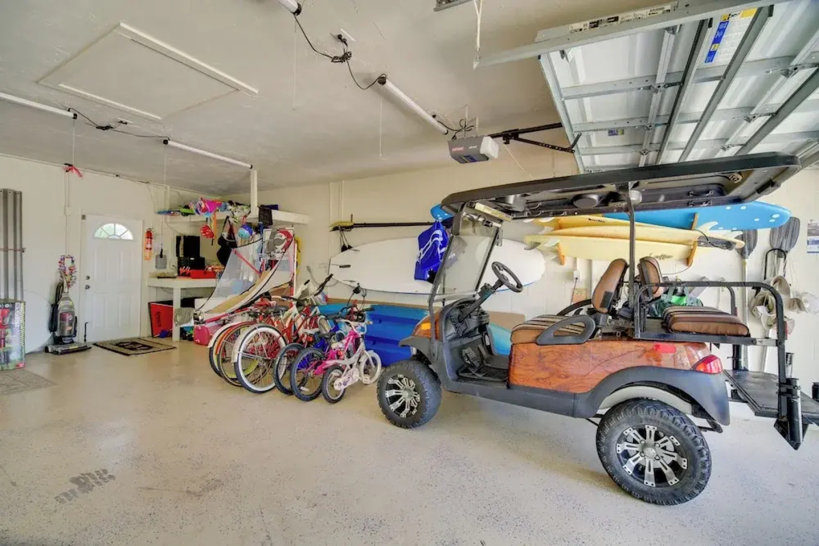 Satellite Beach 'sunshine House' w/ Hot Tub!