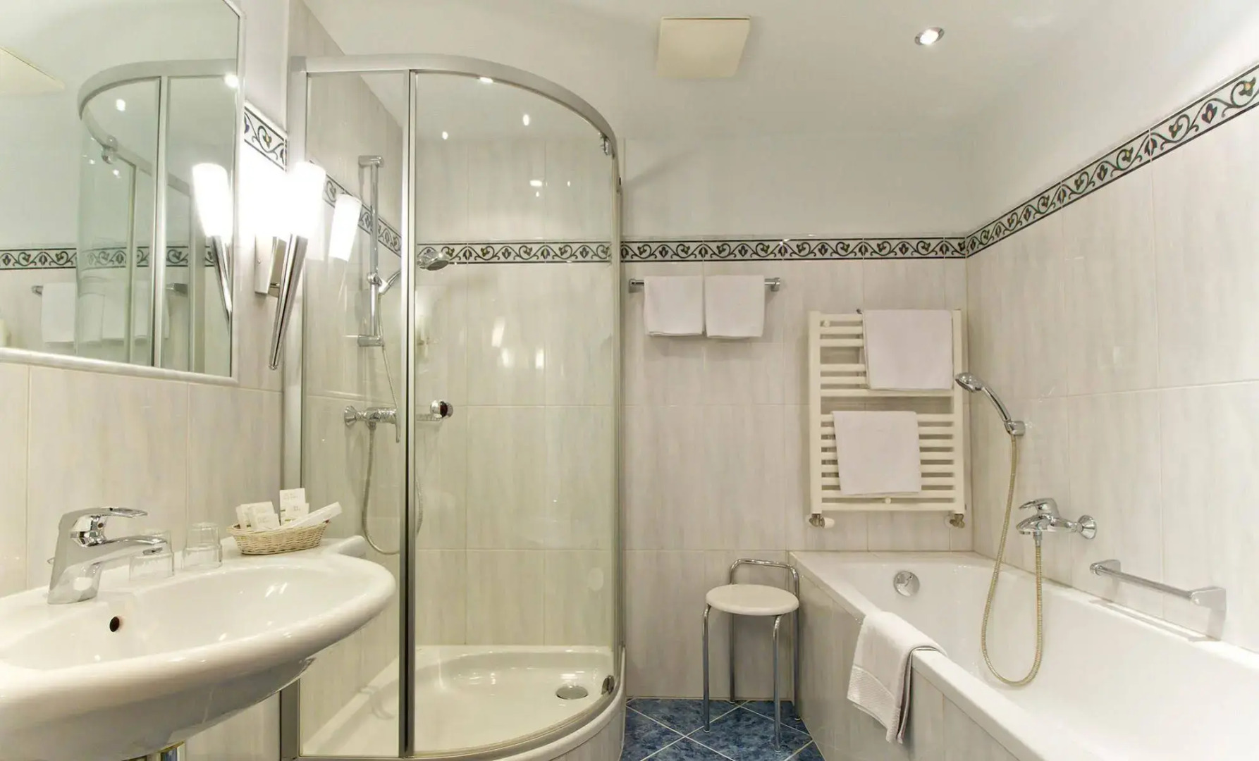 Seeböckenhotel Zum Weißen Hirschen