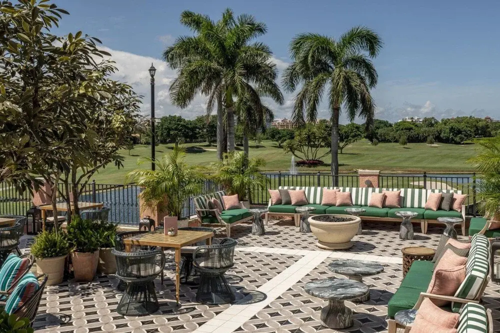 The Boca Raton, Bungalows