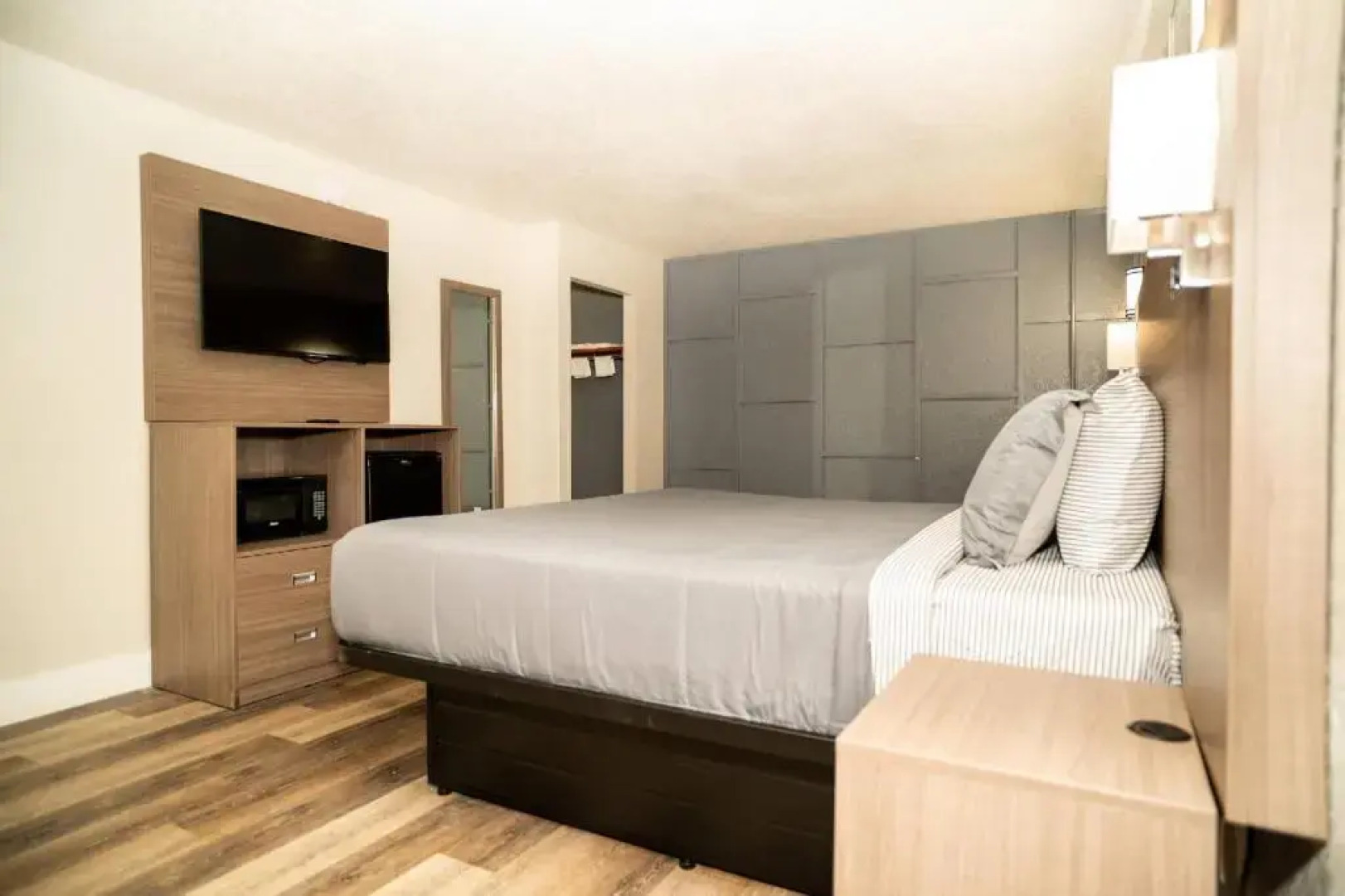 Rodeway Inn Near Ybor City - Casino