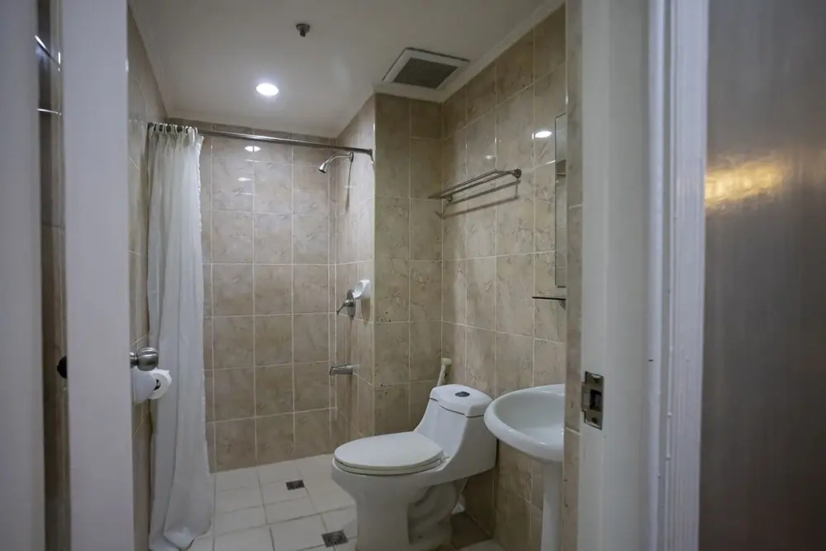 OYO 821 Connector Hostel