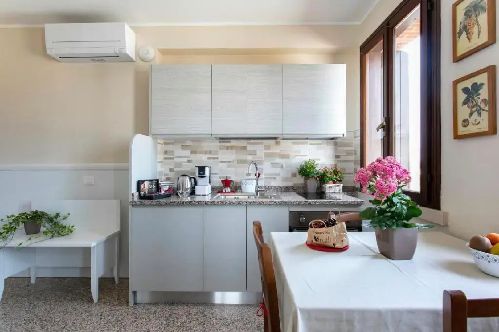 Borgo Tabari Locazione Turistica