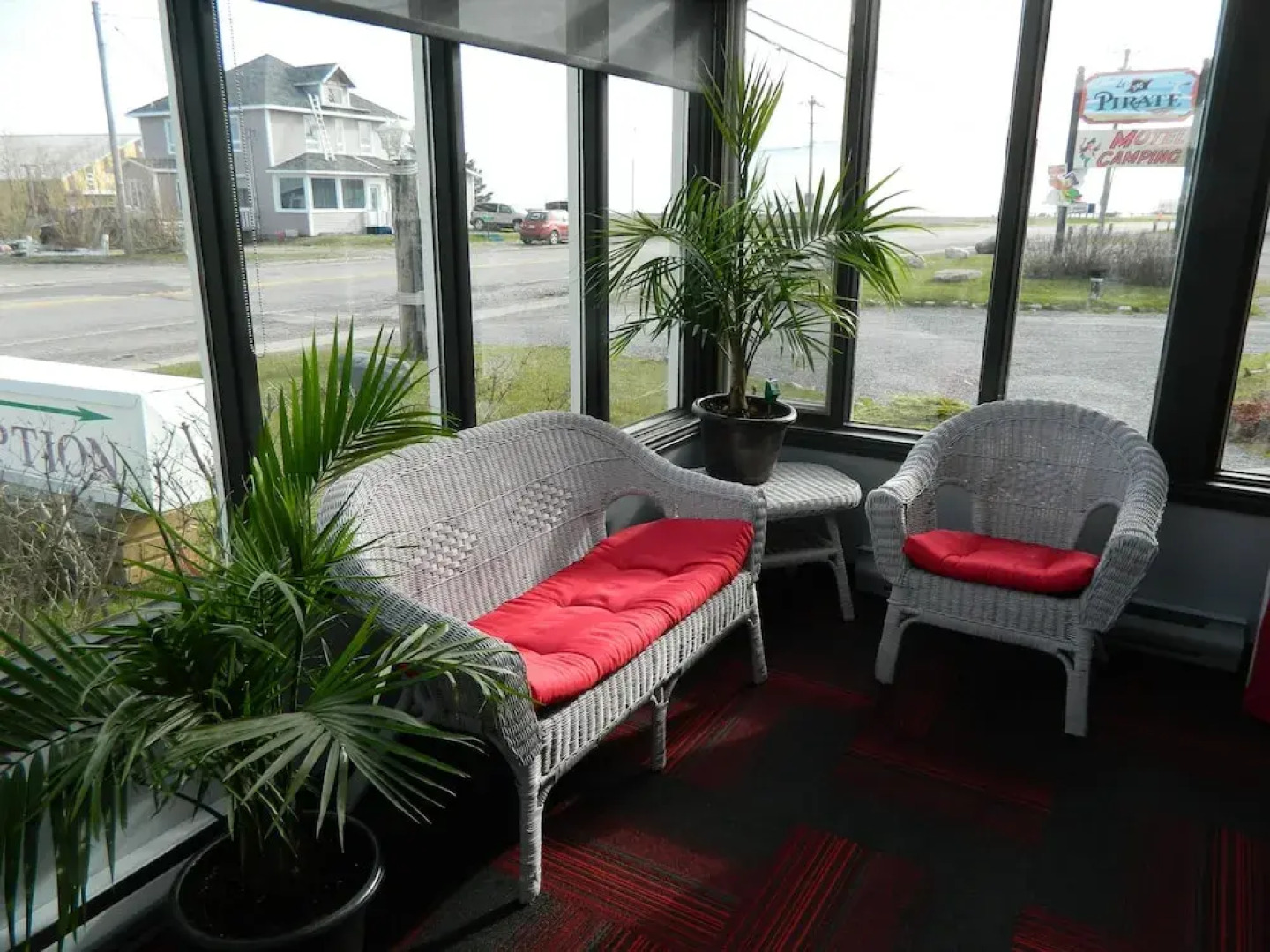Le Pirate Motel & Camping