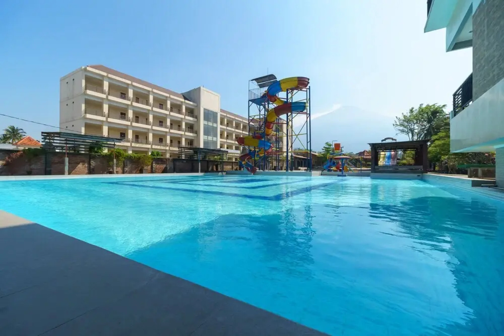 Montana Hotel Kuningan by RedDoorz