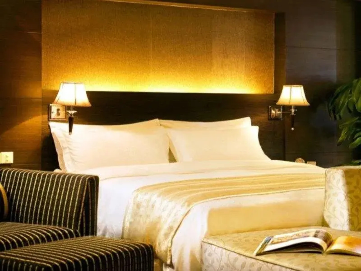 Southern Airlines Pearl International Hotel