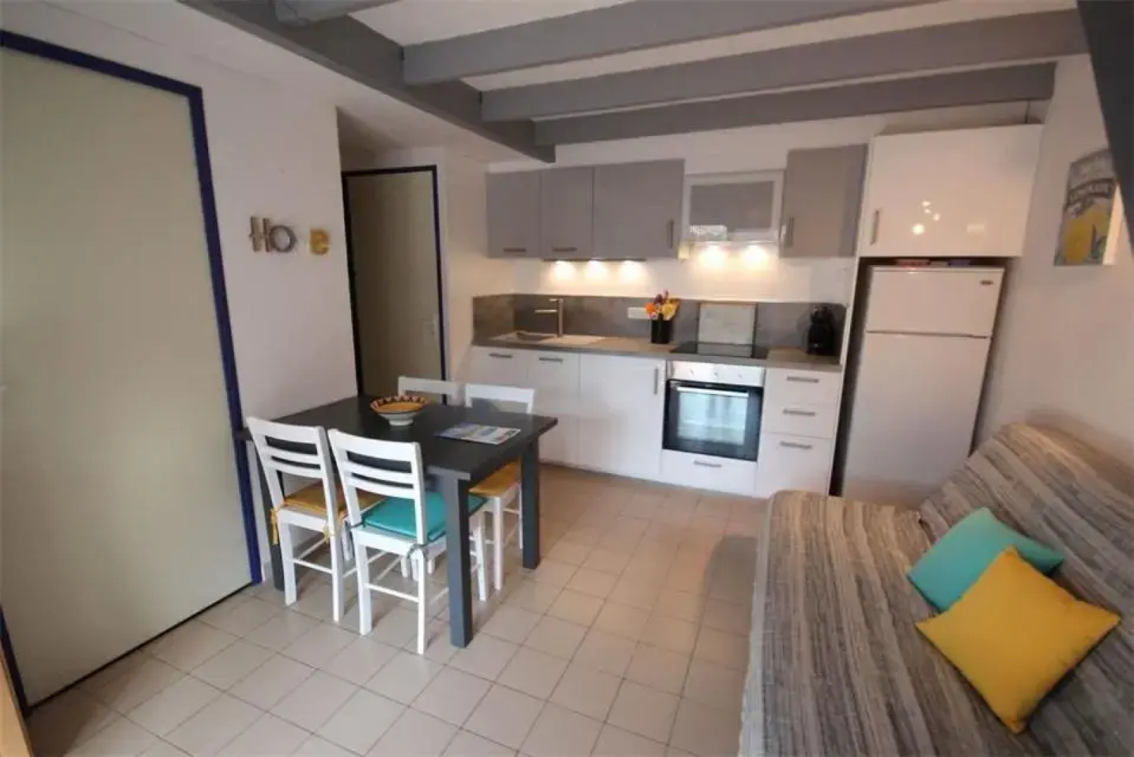 Belle villa 5 couchages a 100 m de la plage 1 chambre 1 grande mezzanine terrasse ombragée parking dans résidence sécurisée LRVM66