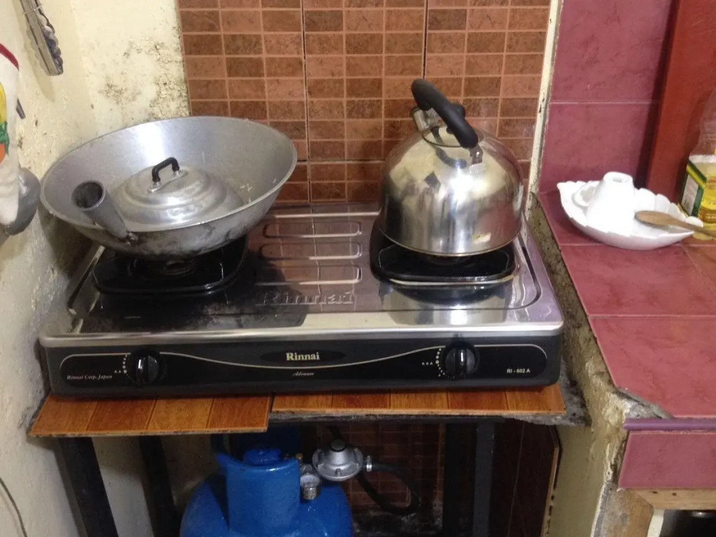 Chona and Christophe Guesthouse - Cavite