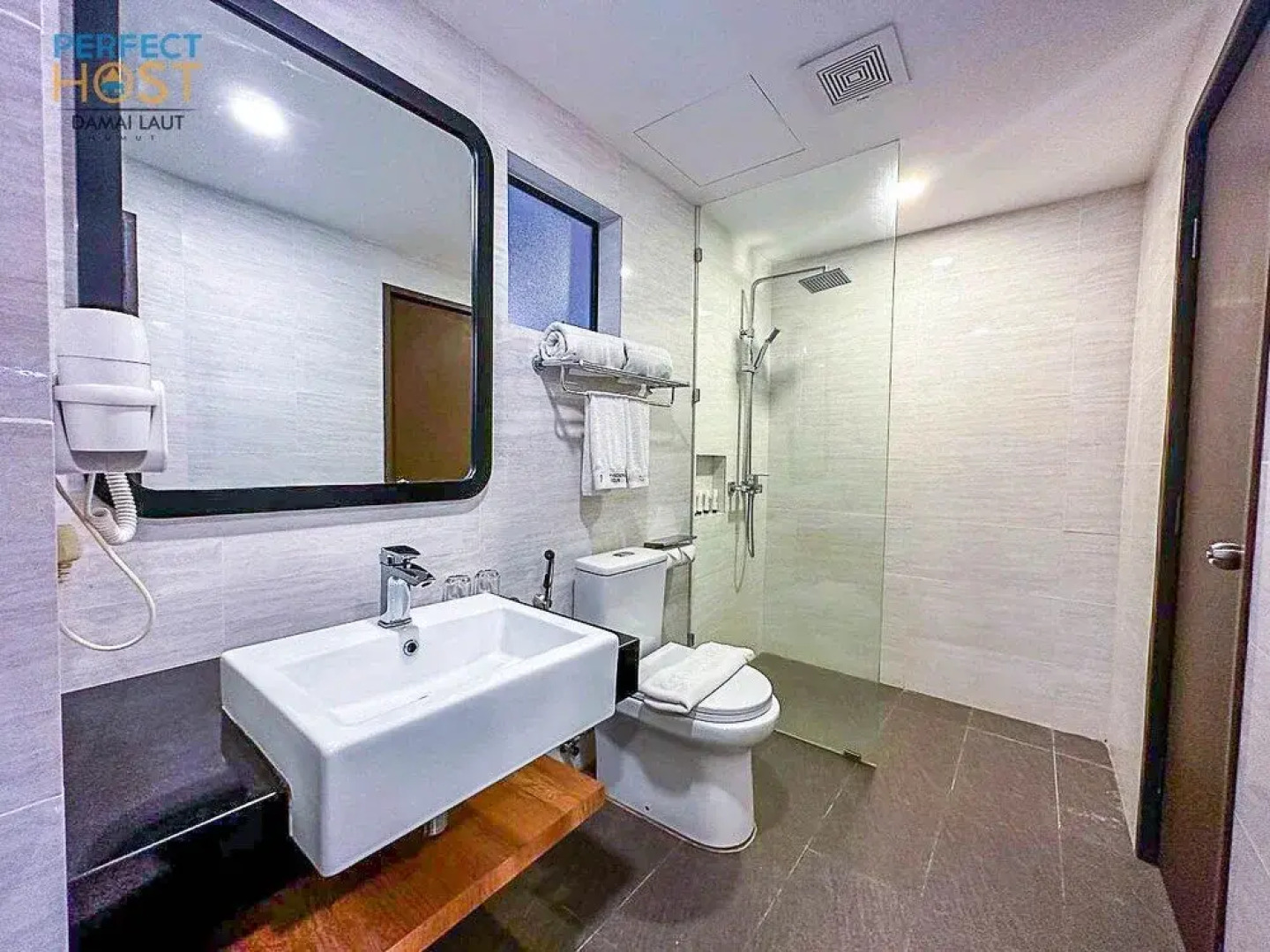 Damai Laut Escape by Perfect Host