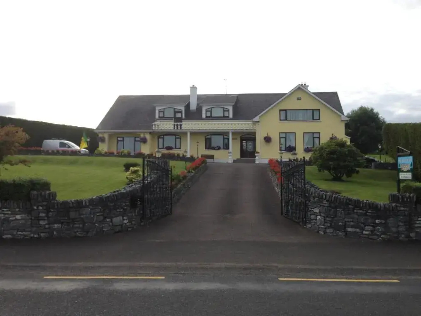 Seawater View Bed and Breakfast